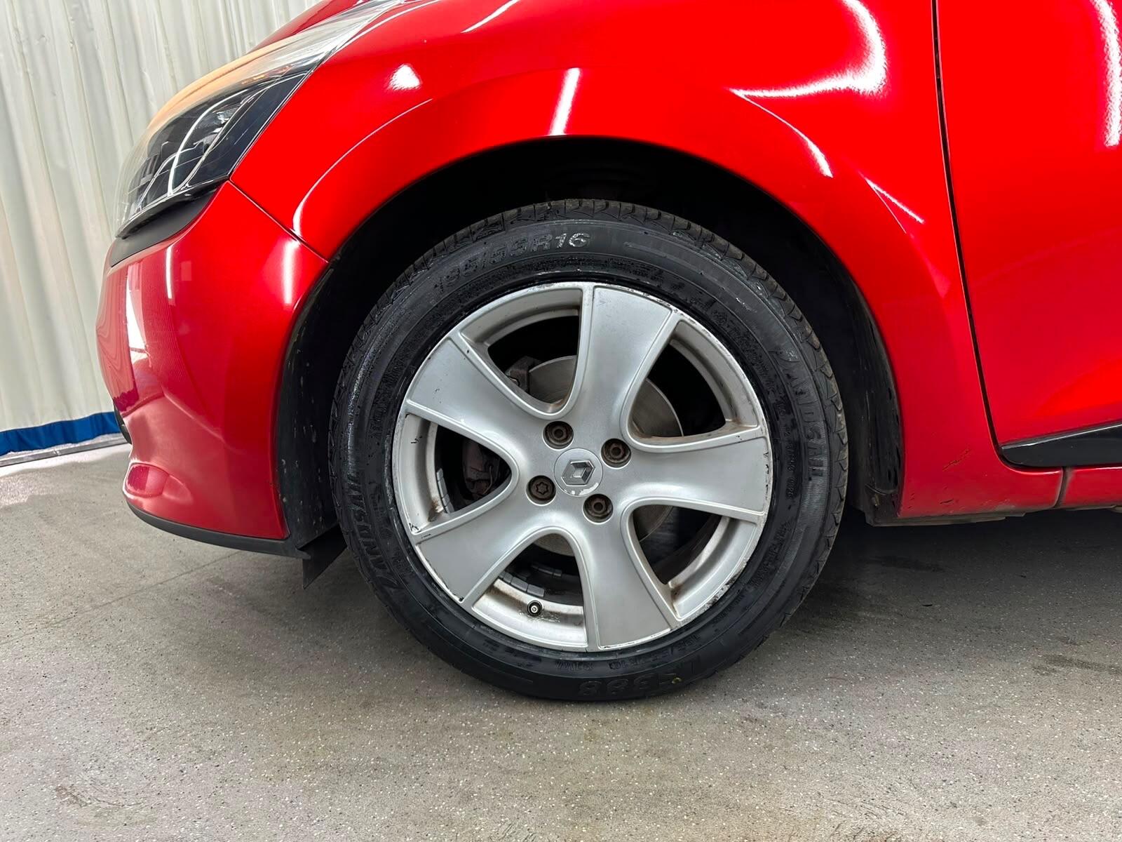 Renault Clio view 17
