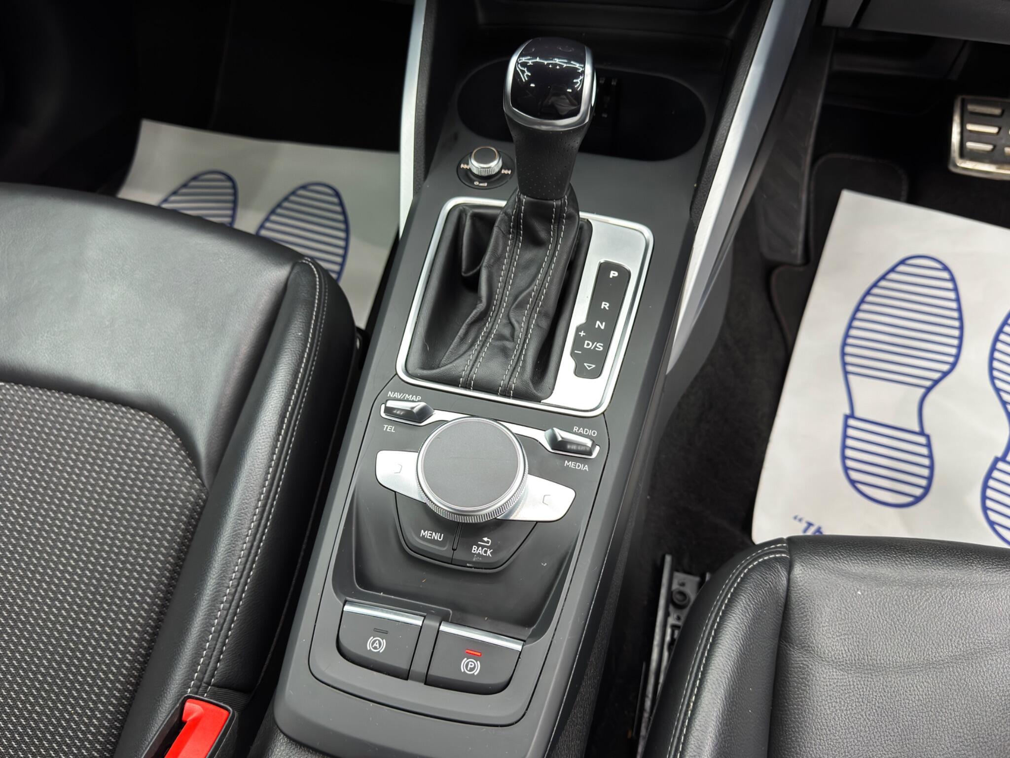 Audi Q2 view 25