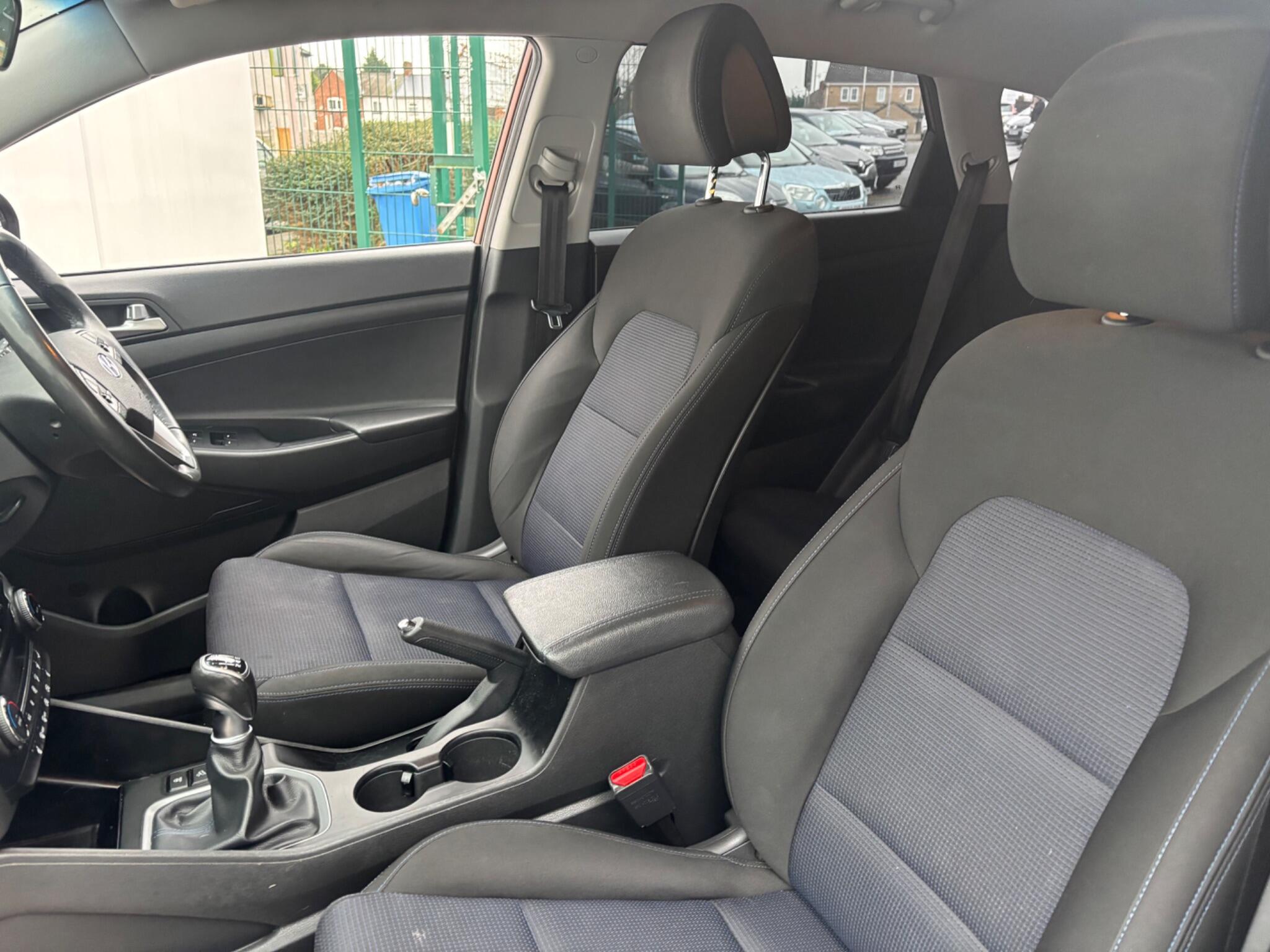 2017 Hyundai TUCSON 1.7 CRDi Blue Drive SE Euro 6 (s/s) 5dr • 80,000 miles image 17