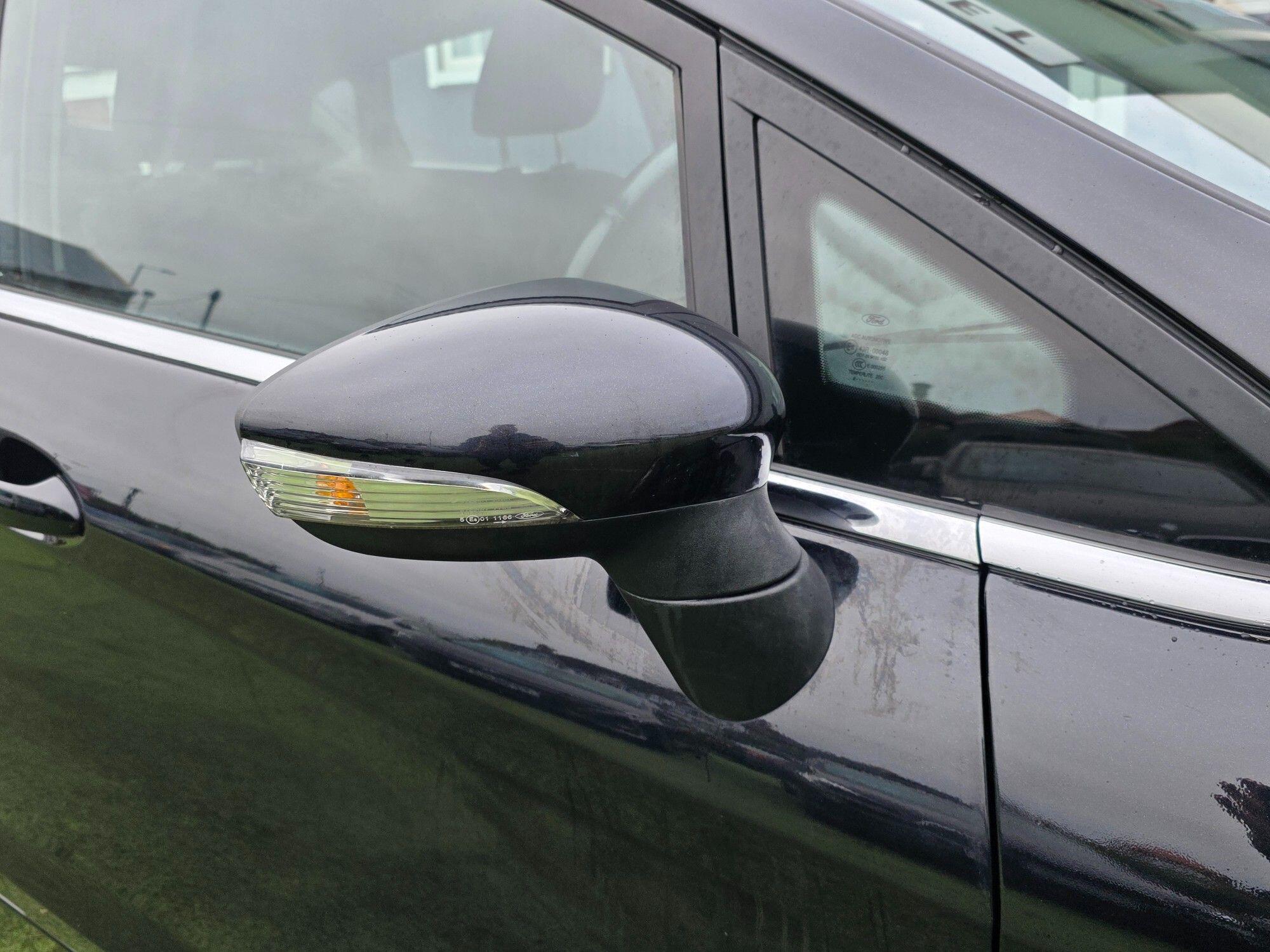 Ford Fiesta view 24