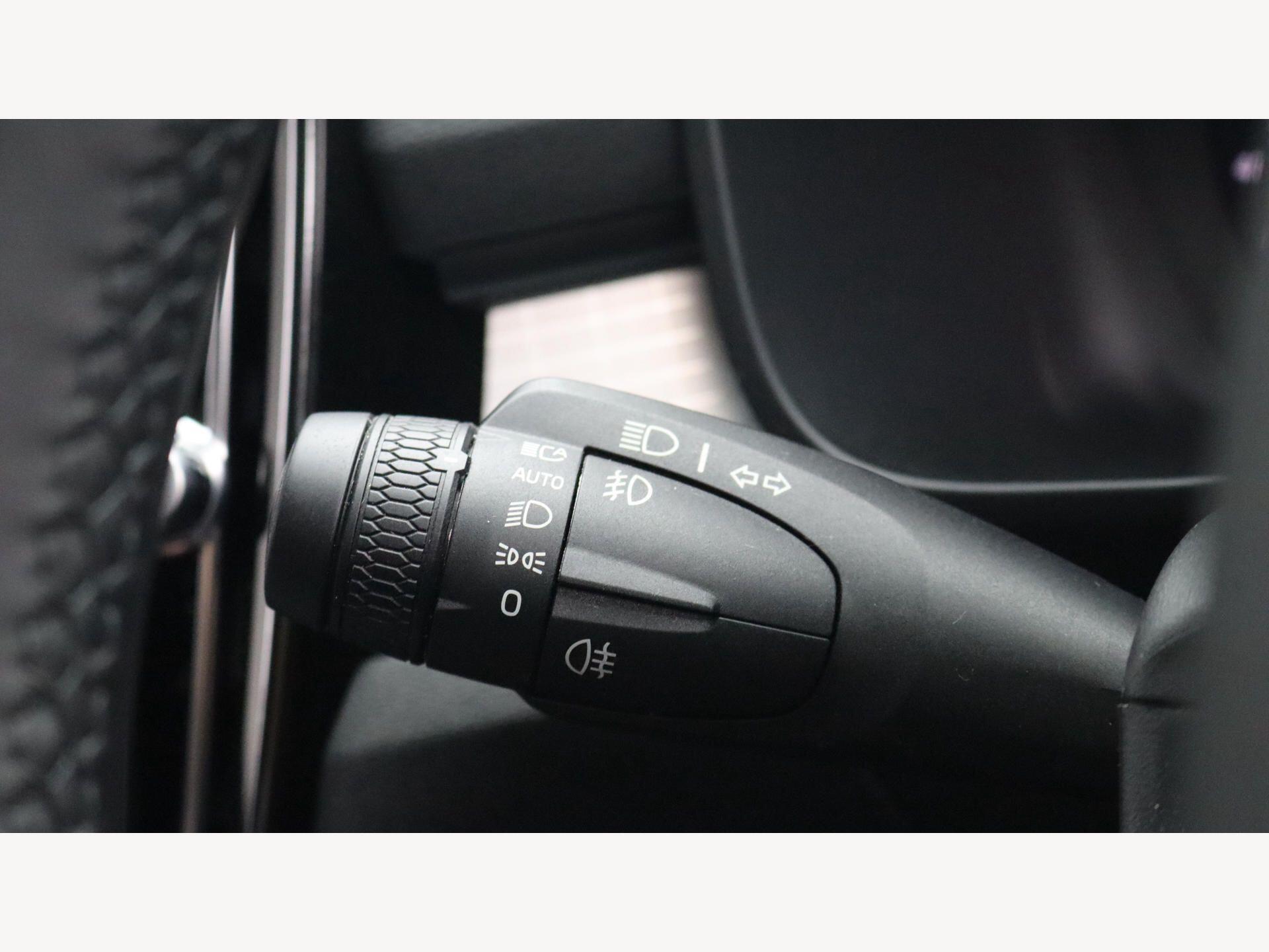 Volvo XC40 view 21