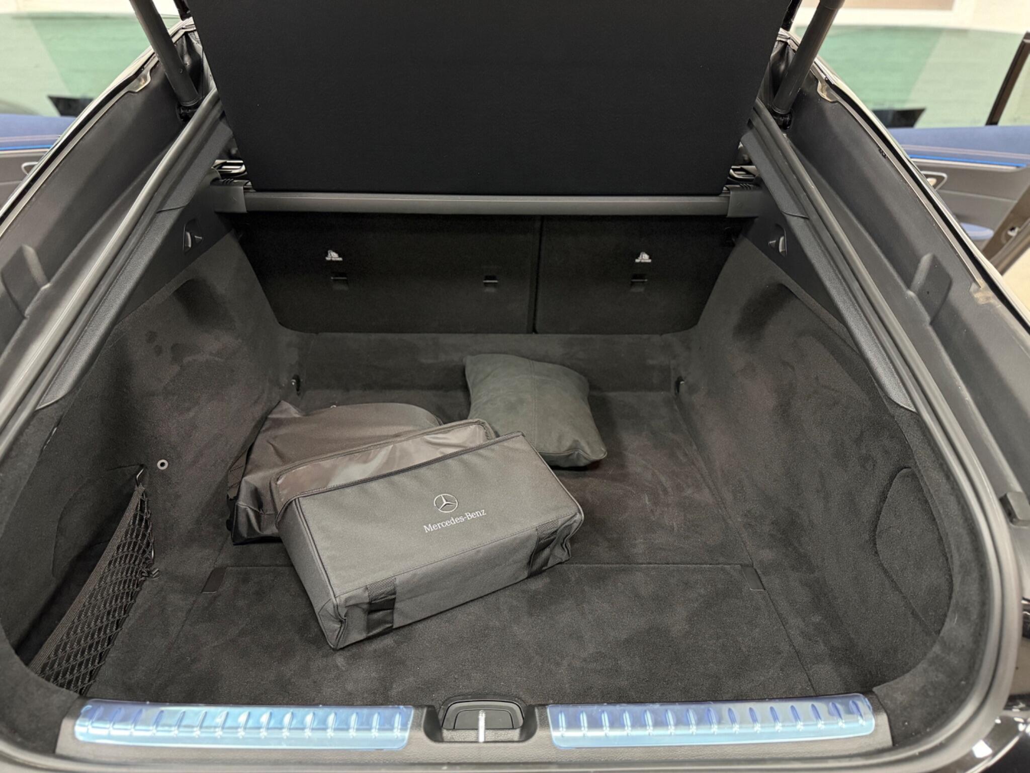 Mercedes-Benz EQS view 30