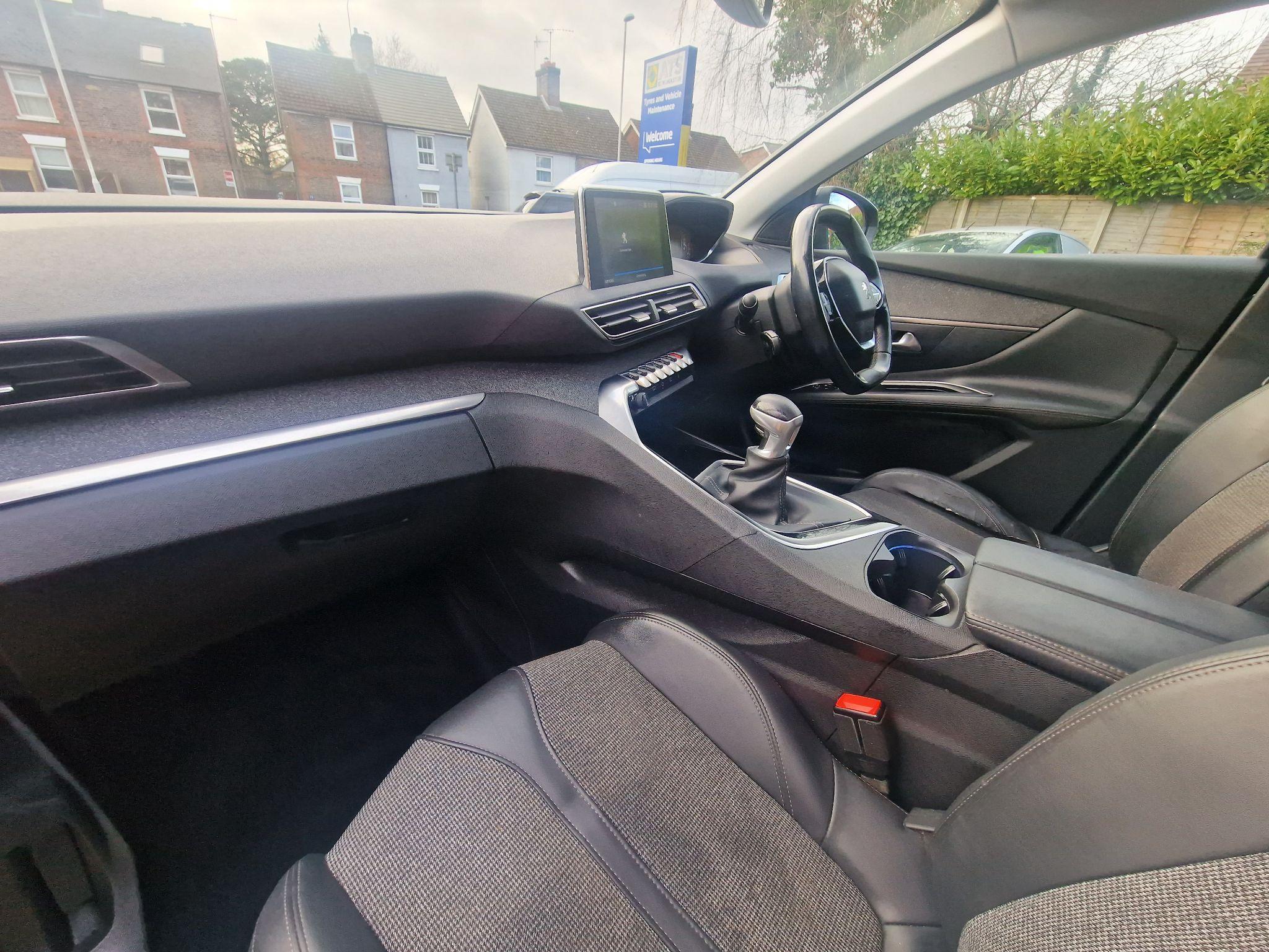 2019 Peugeot 3008 1.2 PureTech Allure Euro 6 (s/s) 5dr • 96,000 miles image 22