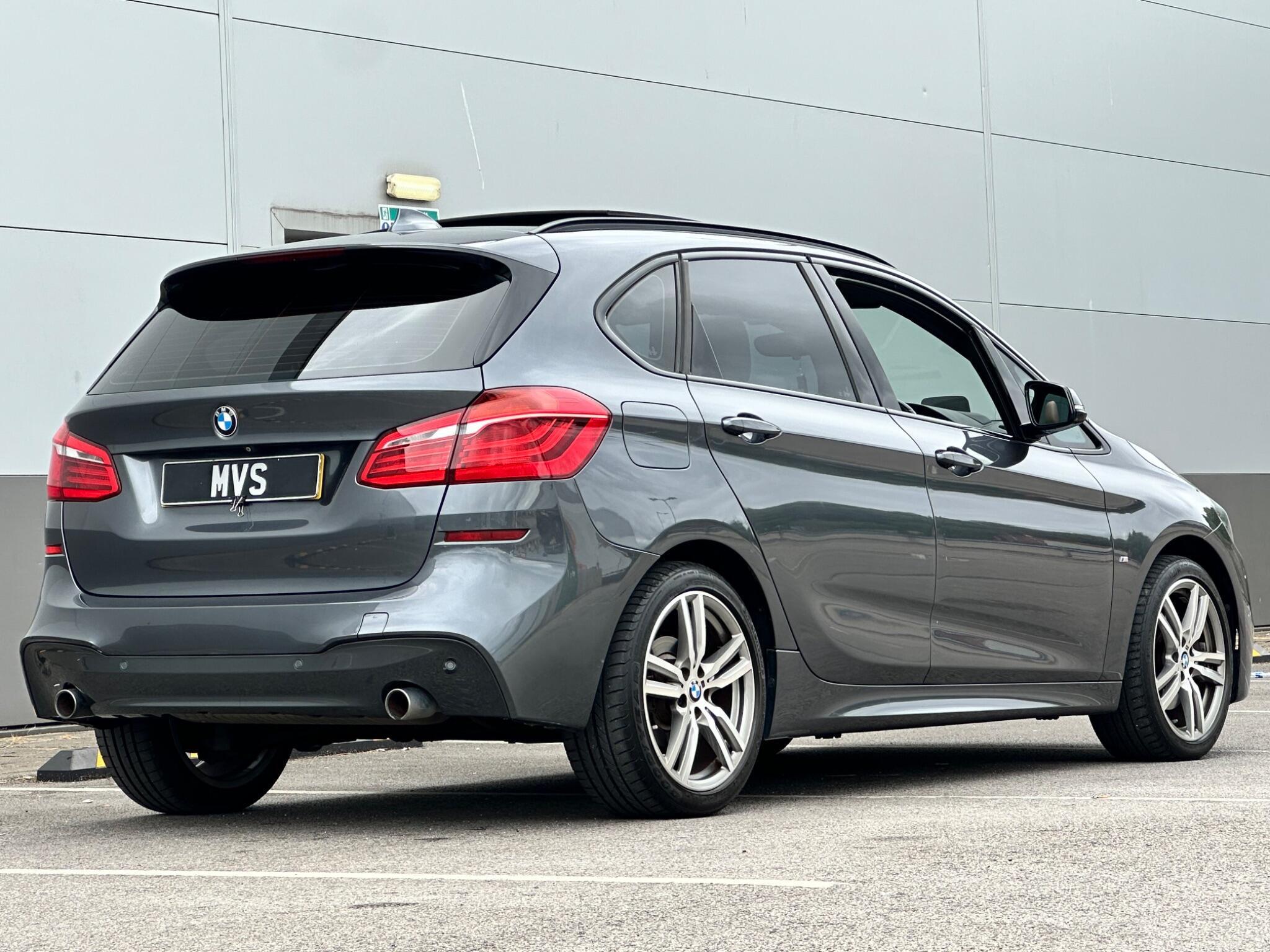 BMW 2 Series view 11