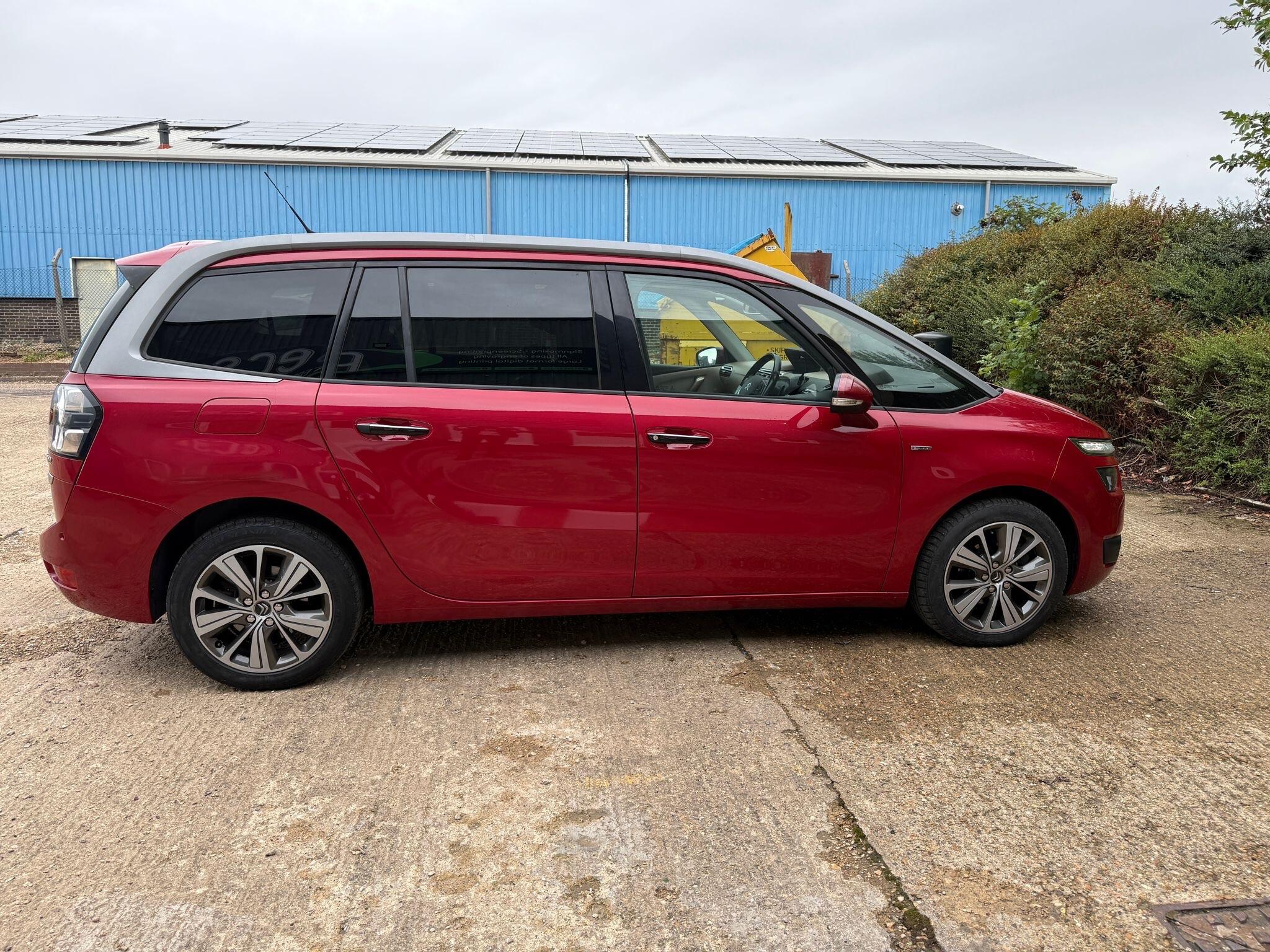 Citroen Grand C4 Picasso view 8