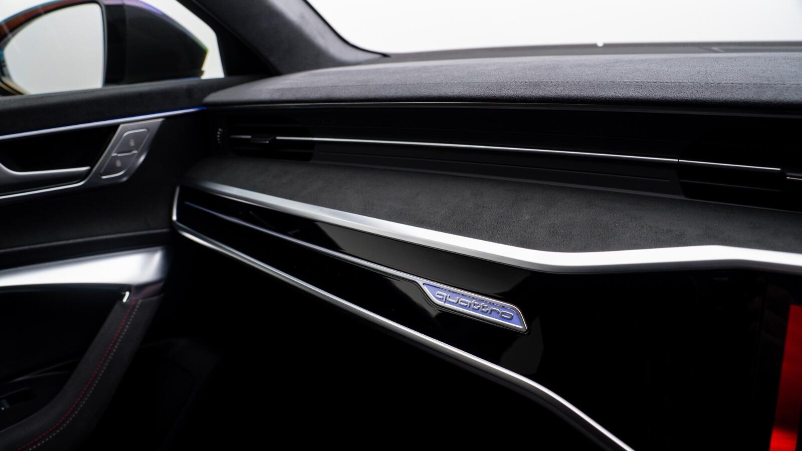Audi RS6 Avant view 41