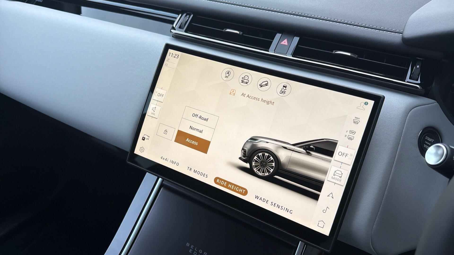 Land Rover Range Rover Velar view 21
