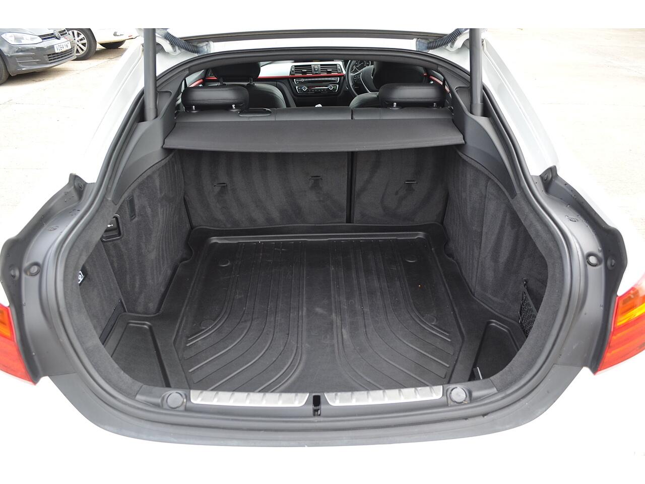 BMW 4 Series view 36