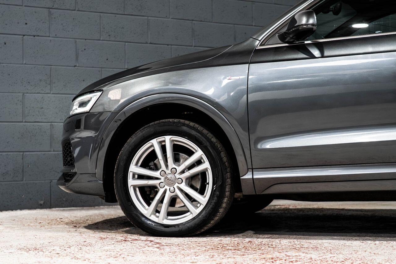 Audi Q3 view 48