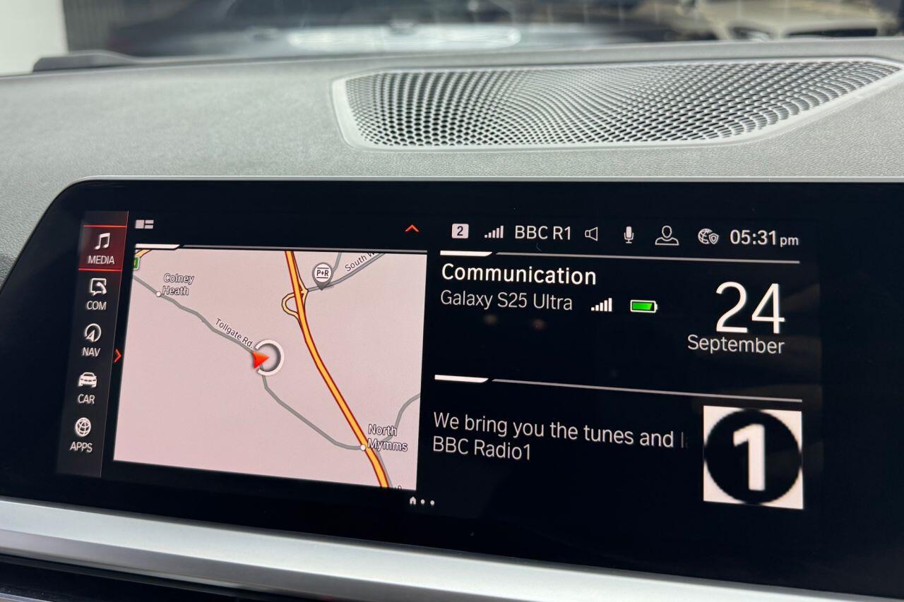 BMW 3 Series view 29
