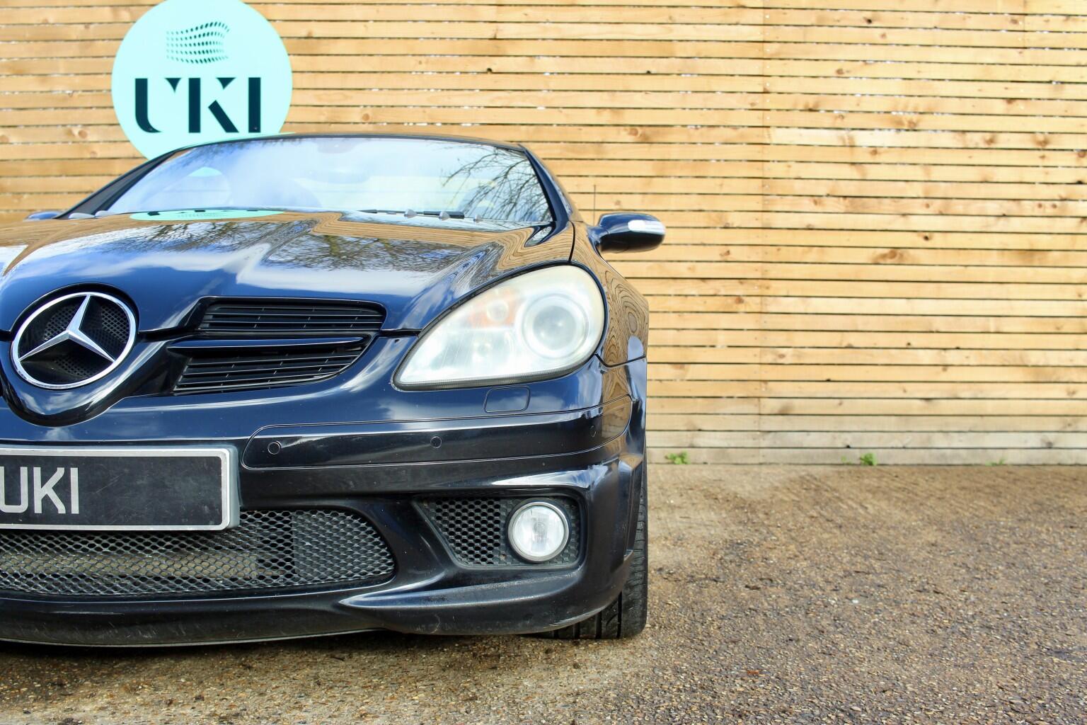 Mercedes-Benz SLK view 27
