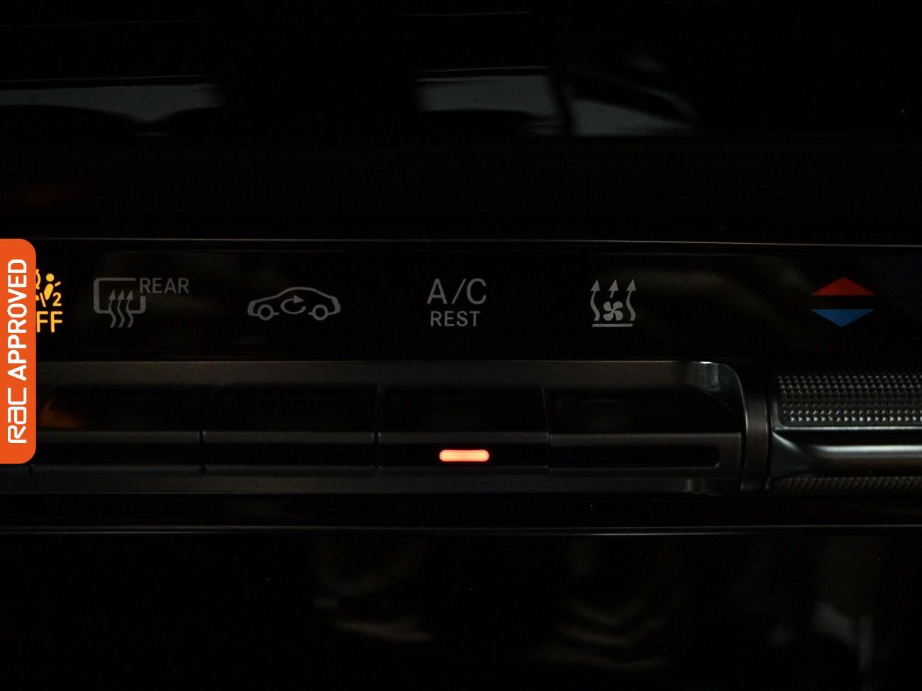 Mercedes-Benz Cla view 20