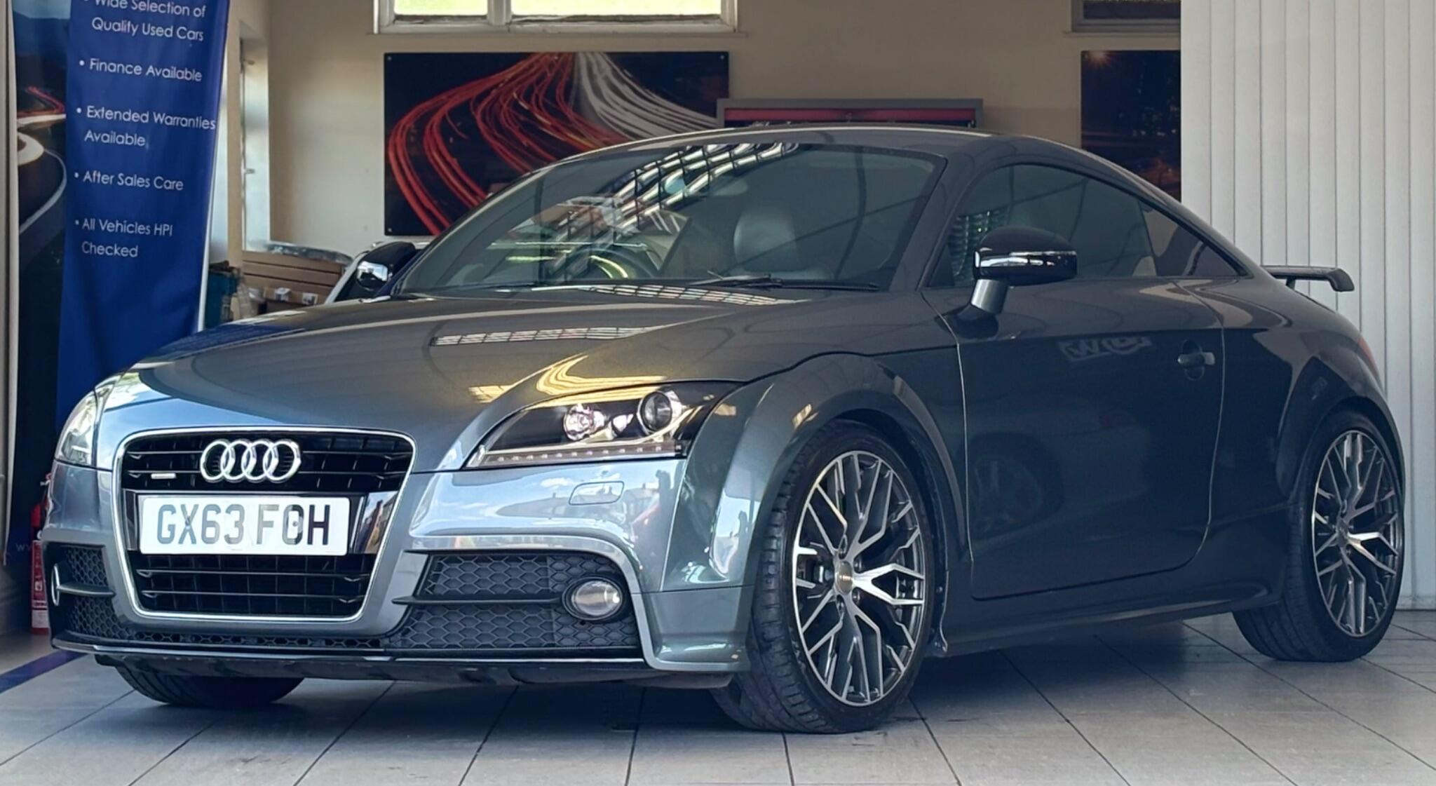 Audi TT view 3