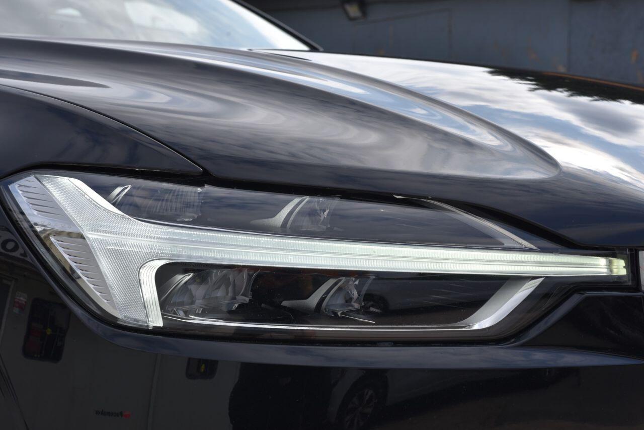 Volvo XC60 view 12