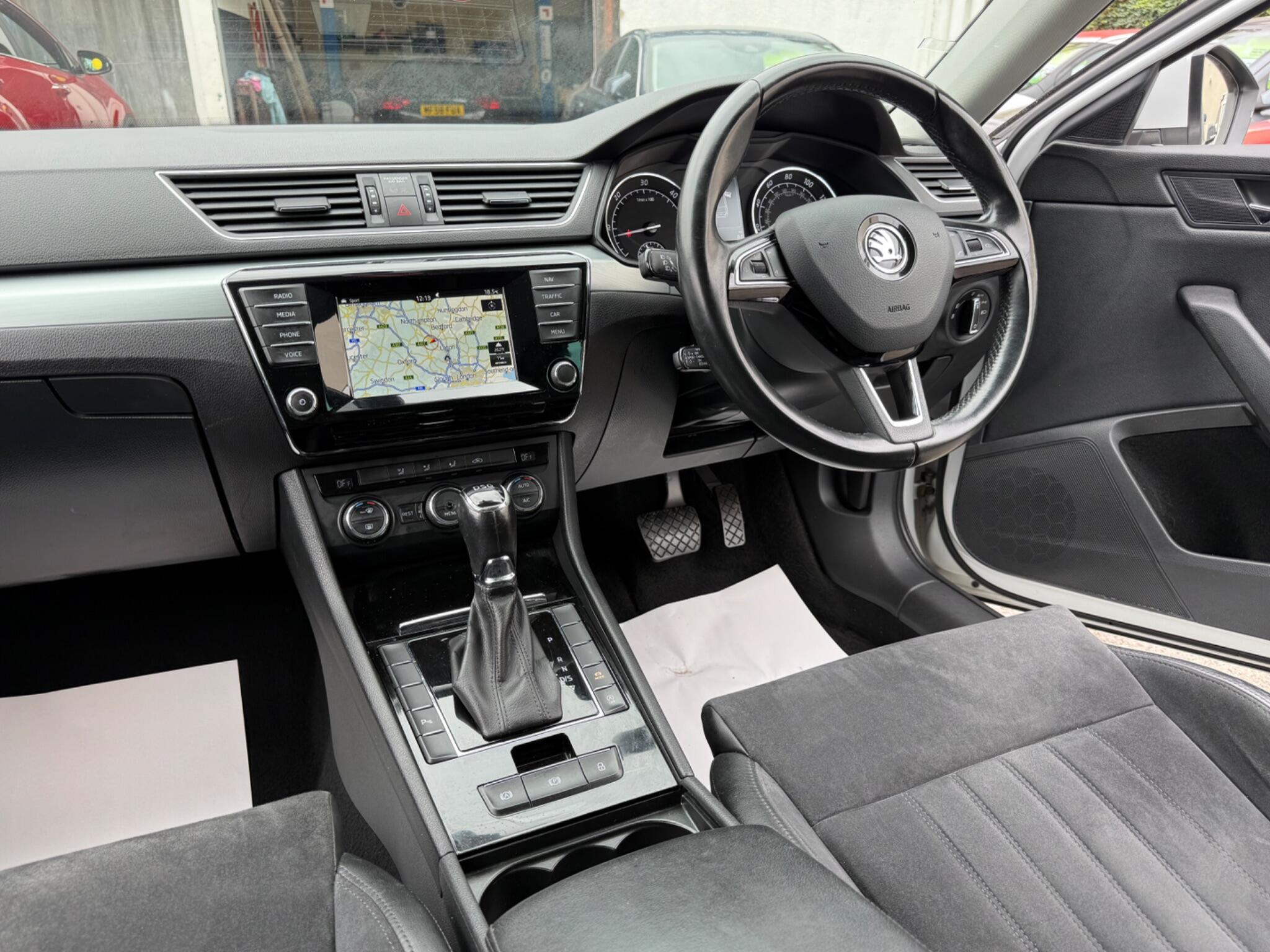 Skoda Superb - Image 57