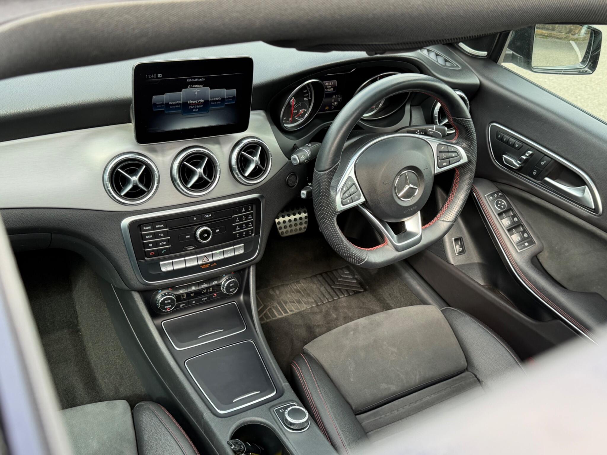 Mercedes-Benz Cla view 10