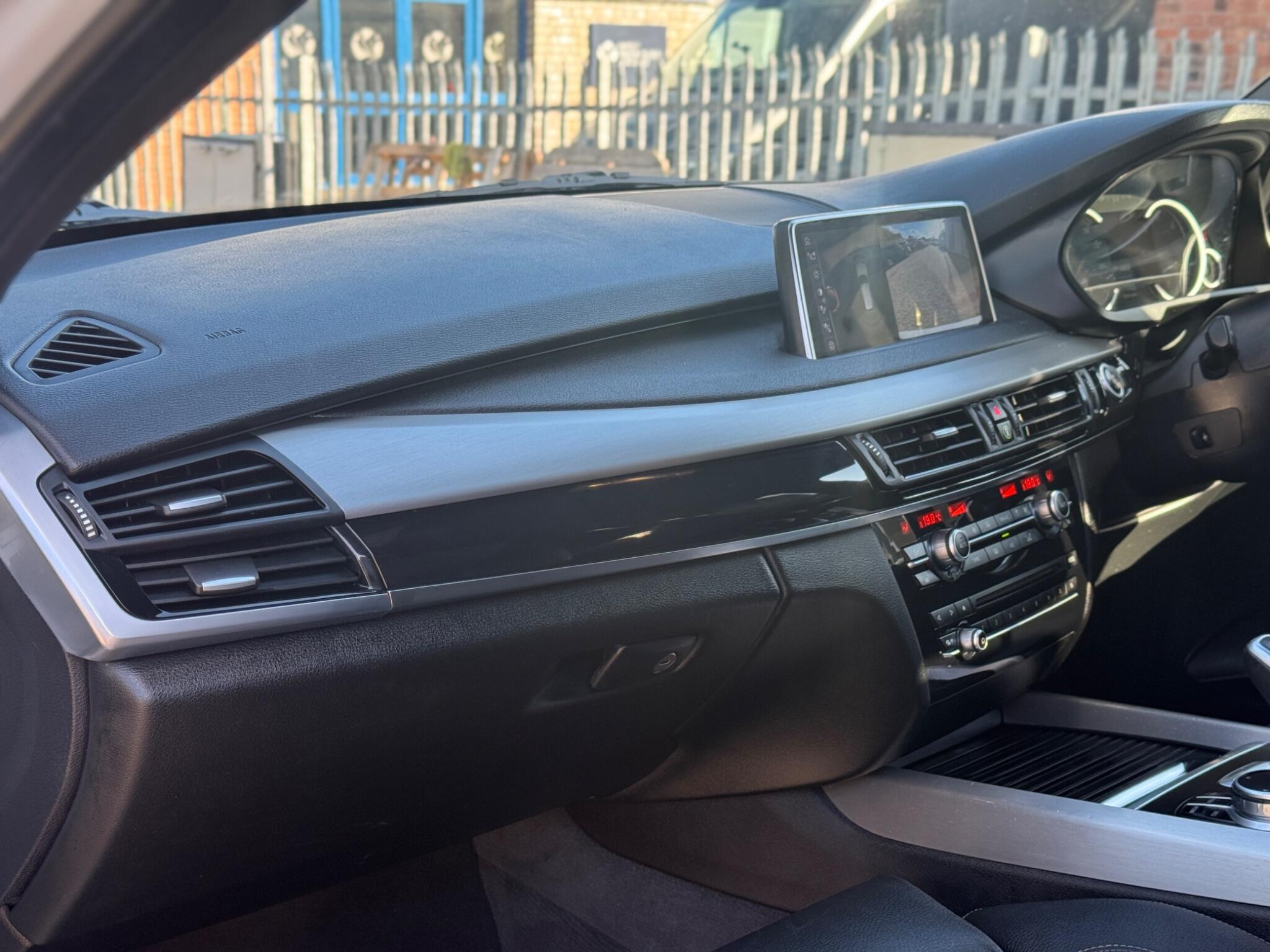 BMW X5 view 38