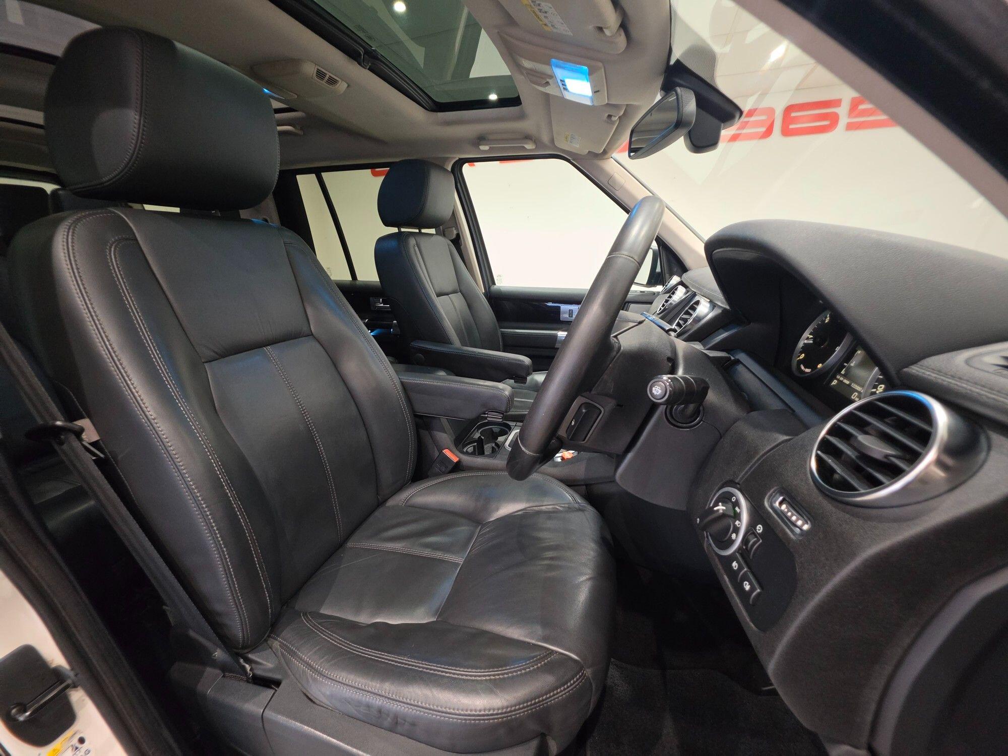Land Rover Discovery view 106