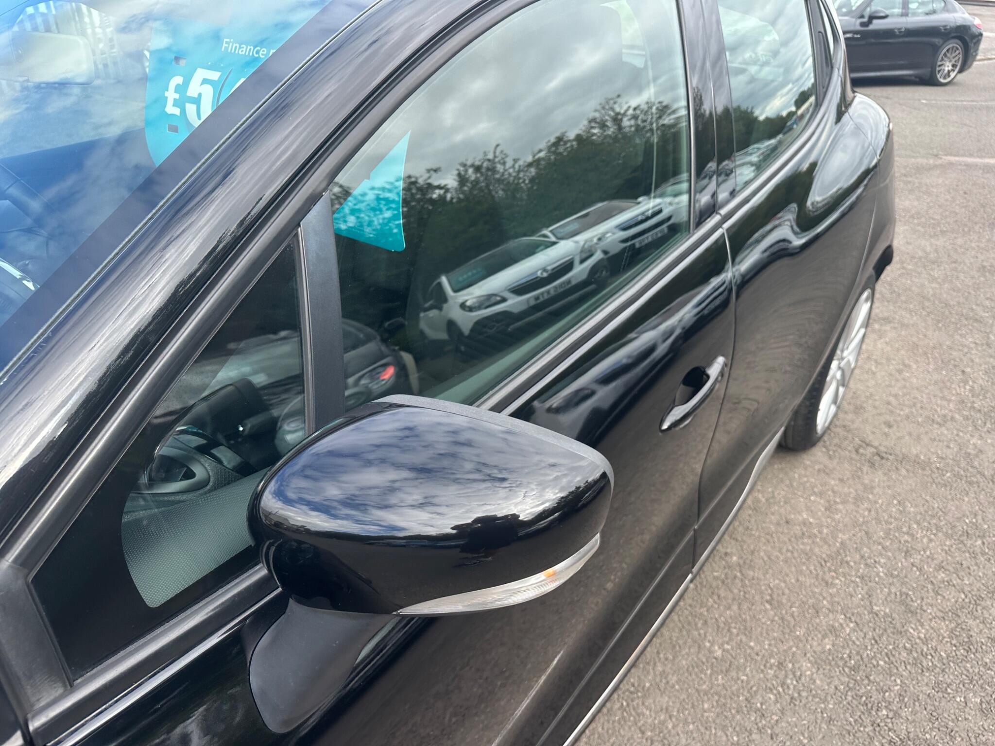 Renault Clio view 41