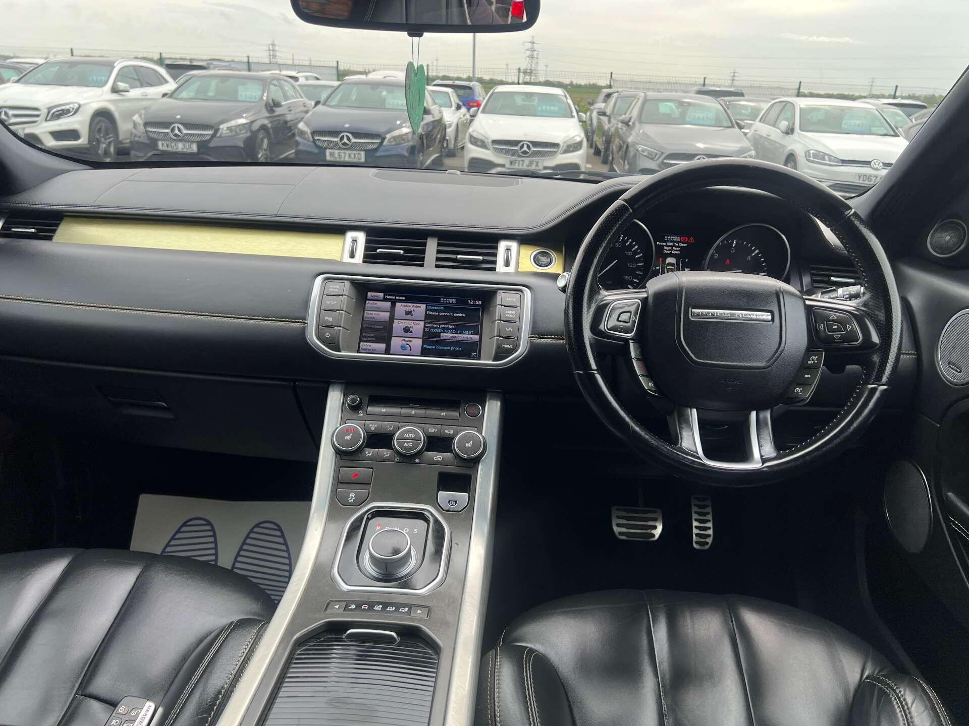 Land Rover Range Rover Evoque view 23