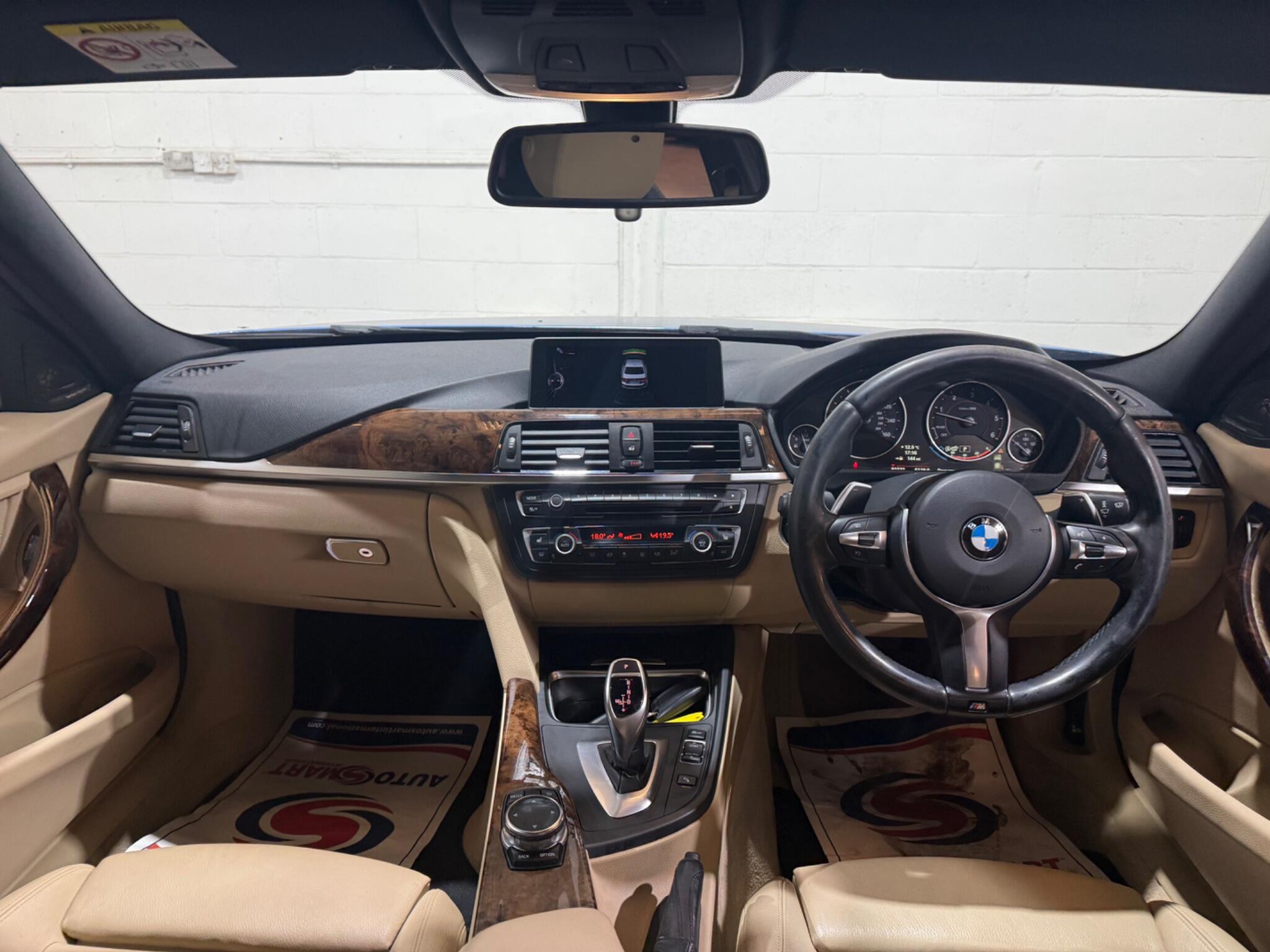 BMW 3 Series view 3
