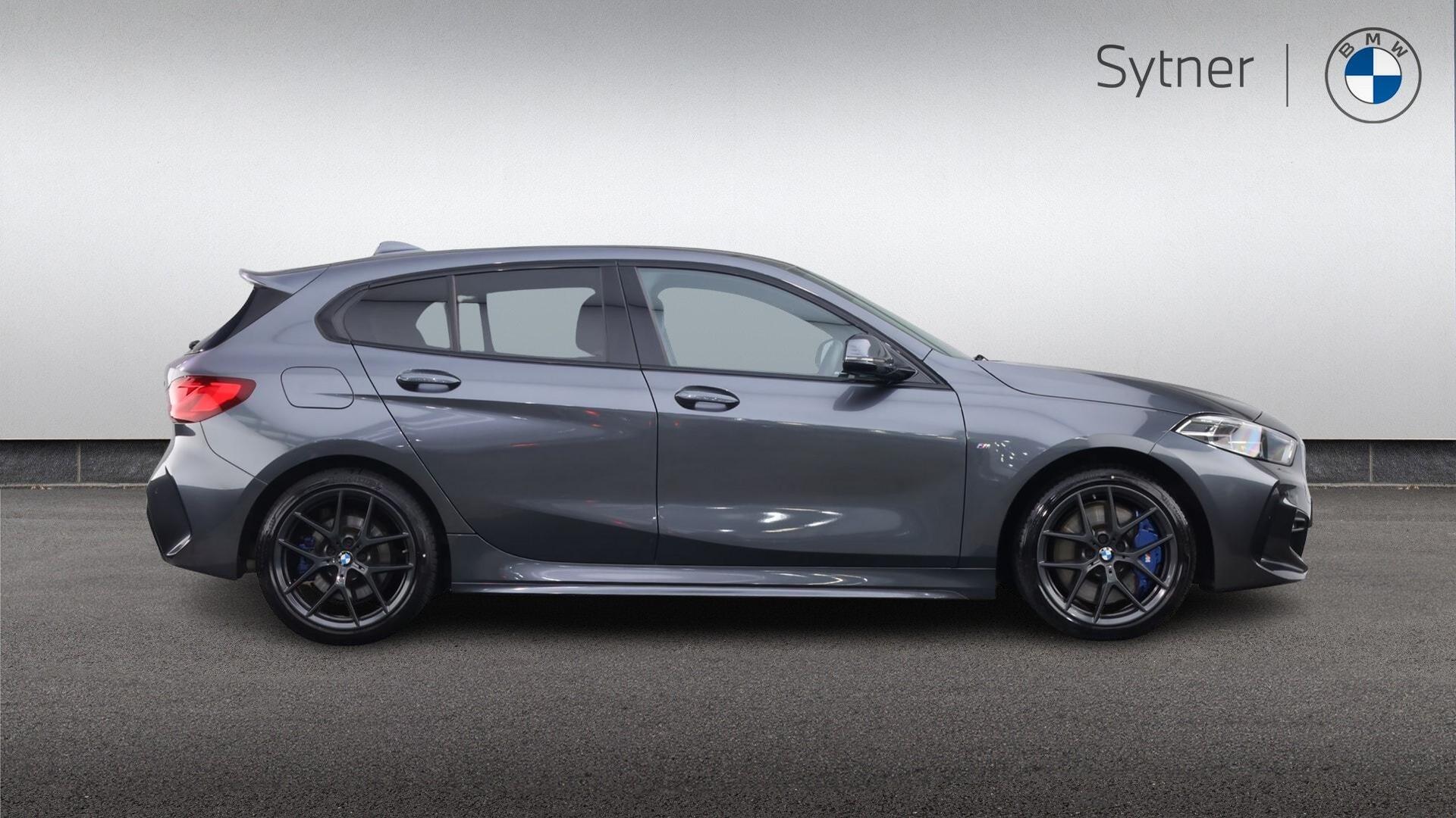 BMW 1 Series view 3