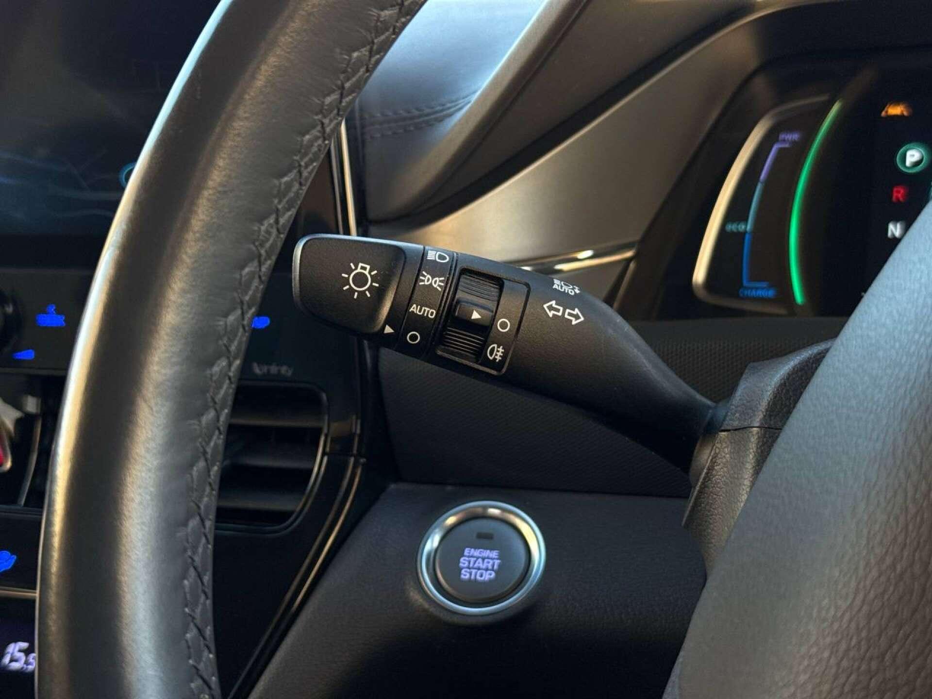 Hyundai Ioniq view 52