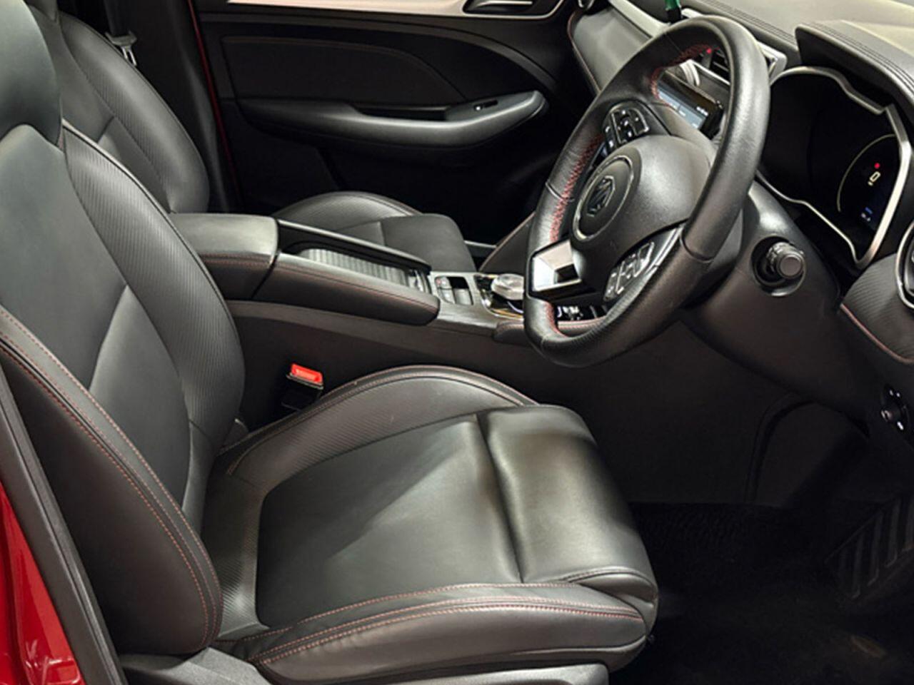 MG ZS view 8