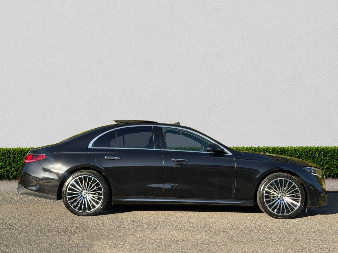 Mercedes-Benz E-Class view 8