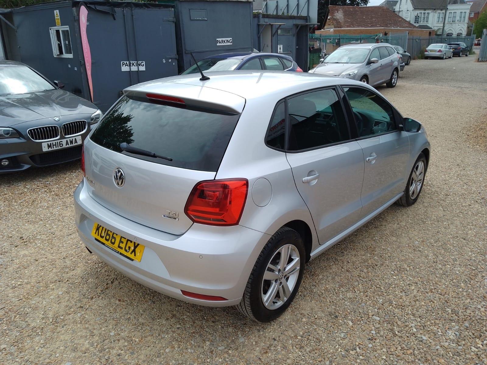 Volkswagen Polo view 19
