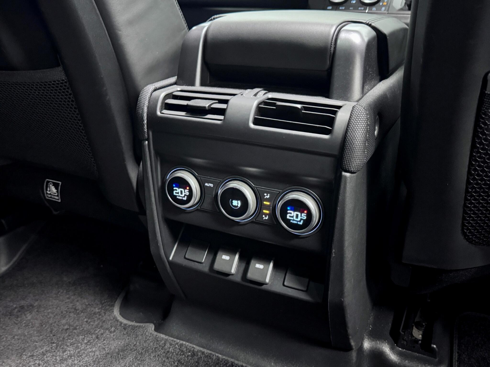 Land Rover Defender 110 view 13