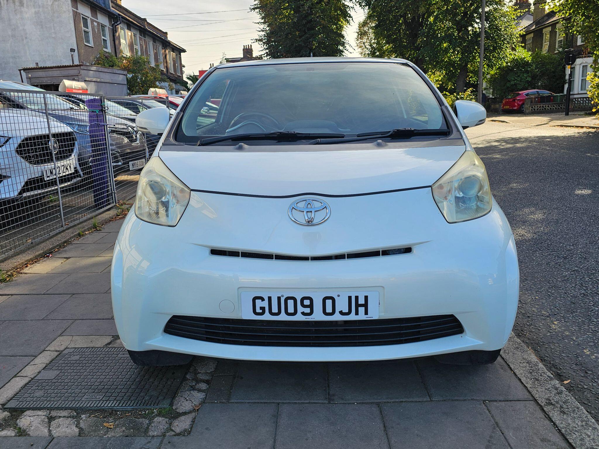 Toyota Iq view 18