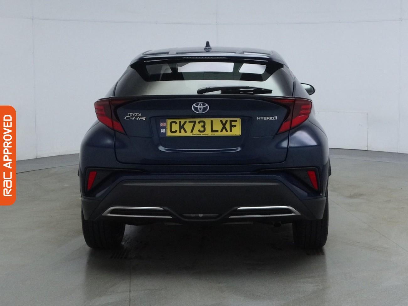 Toyota C-HR view 8