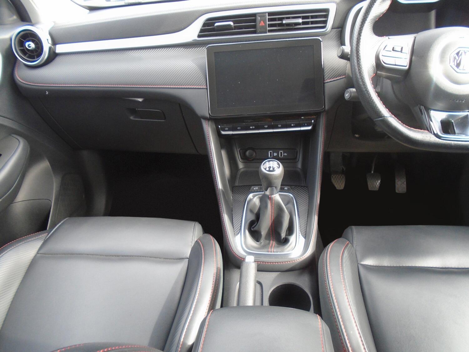 MG ZS view 10