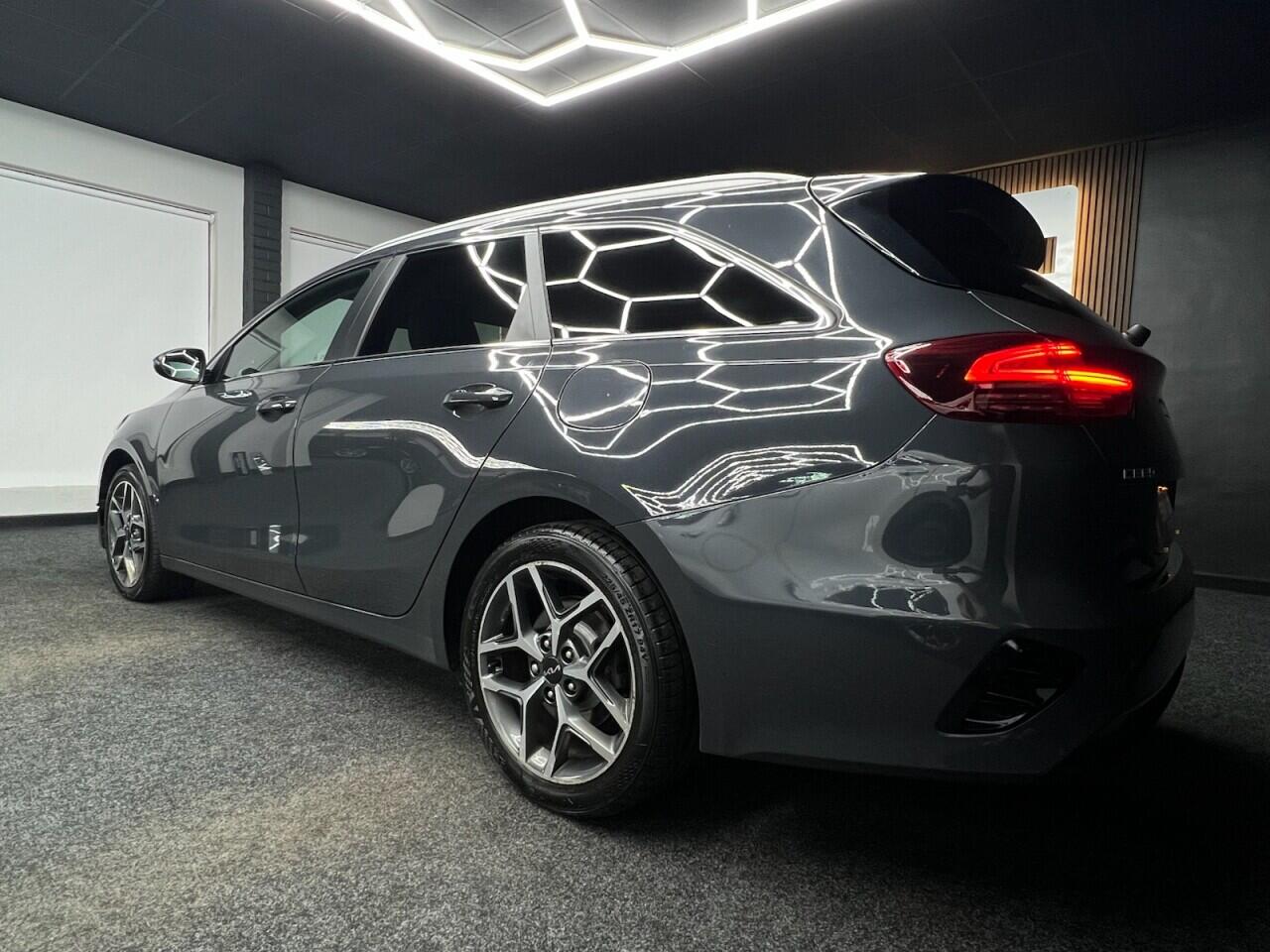 Kia Ceed view 5