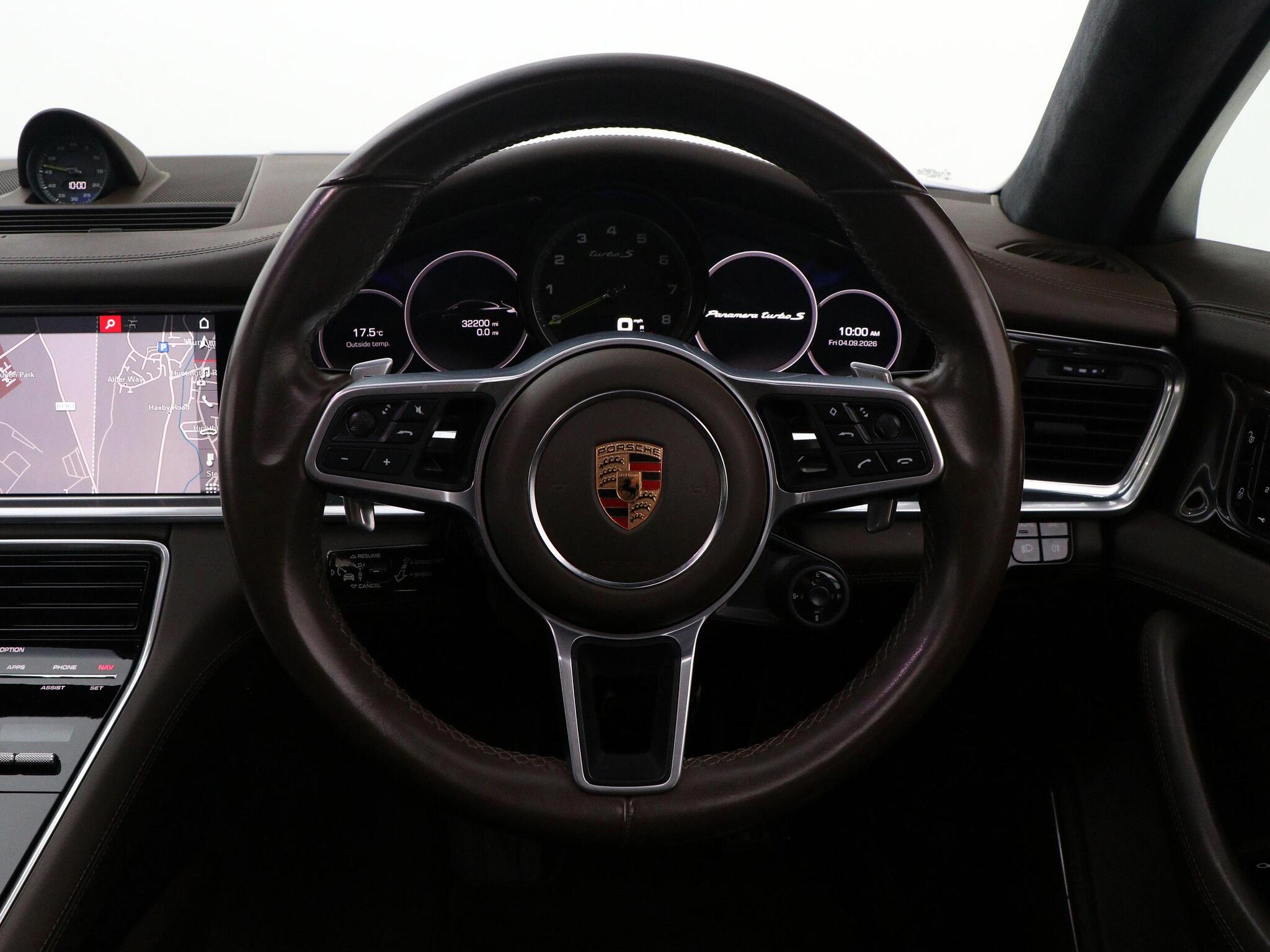 Porsche Panamera view 30