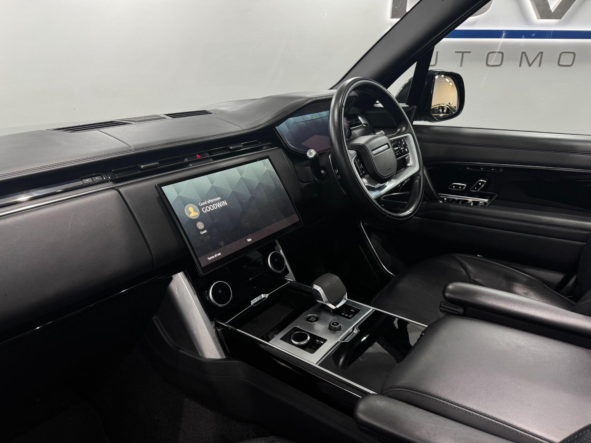 Land Rover Range Rover view 64