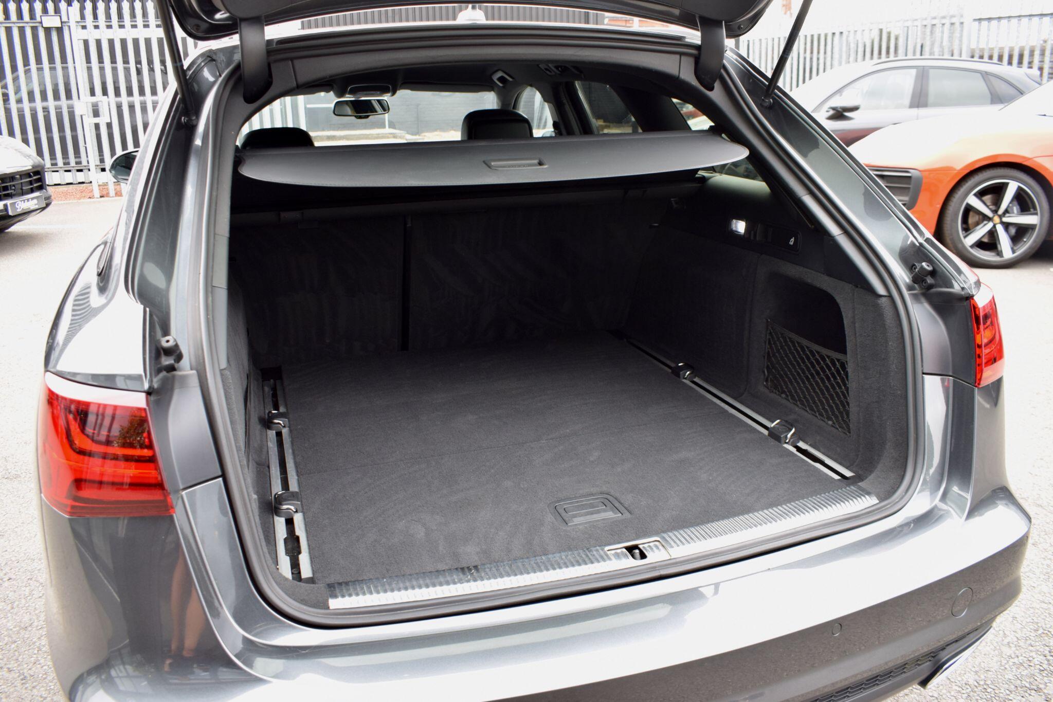 Audi A6 Avant view 29