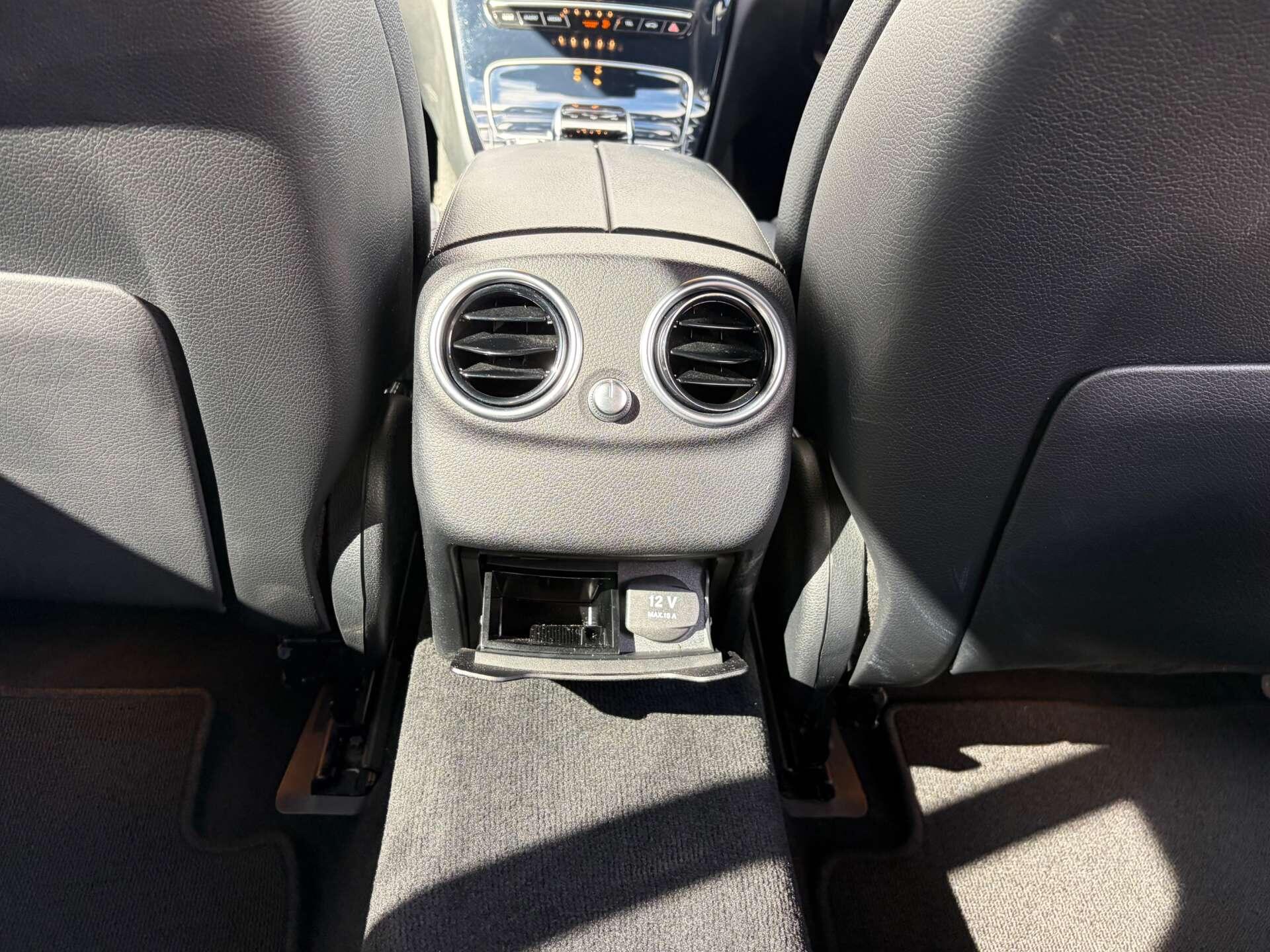 Mercedes-Benz C Class view 36