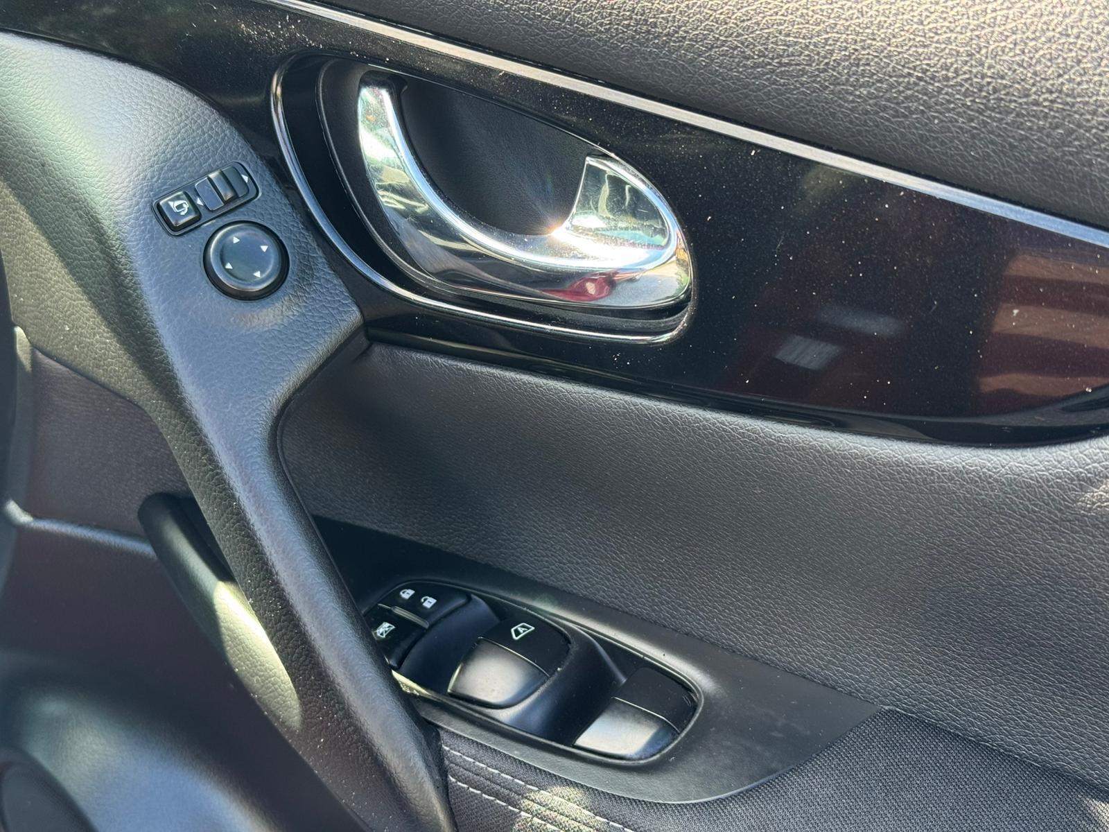 2014 Nissan Qashqai image 10