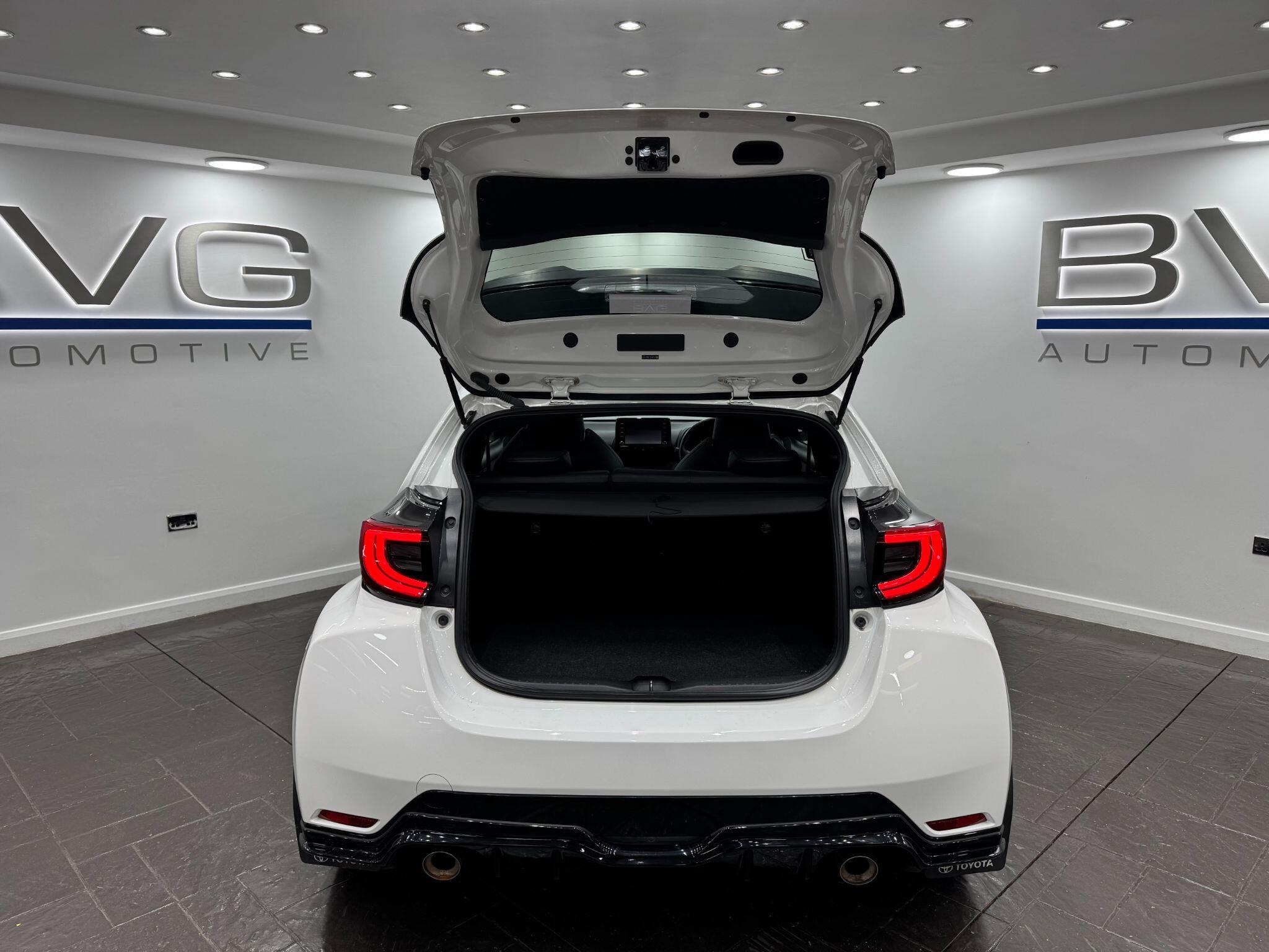 Toyota Yaris view 47