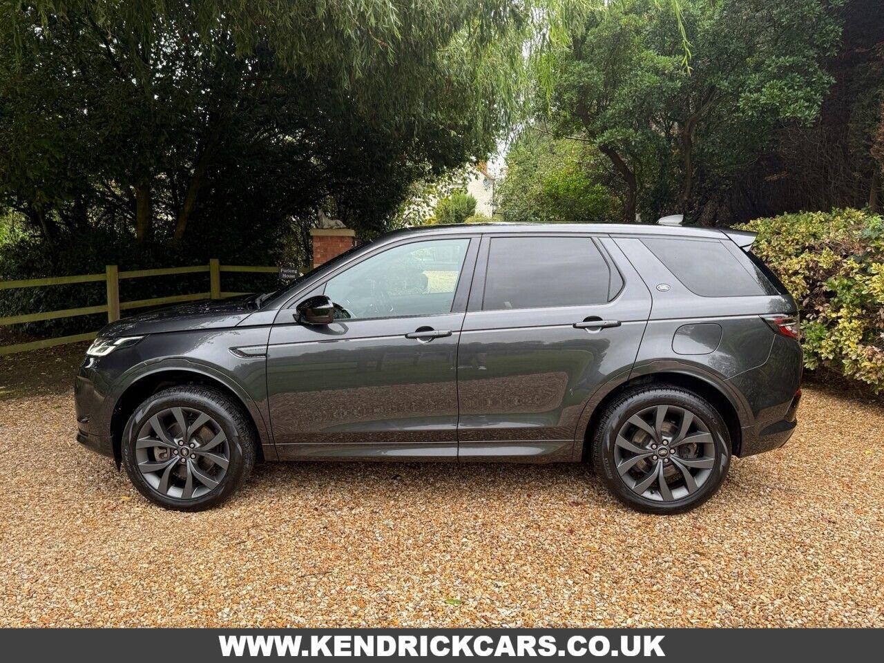 Land Rover Discovery Sport view 2