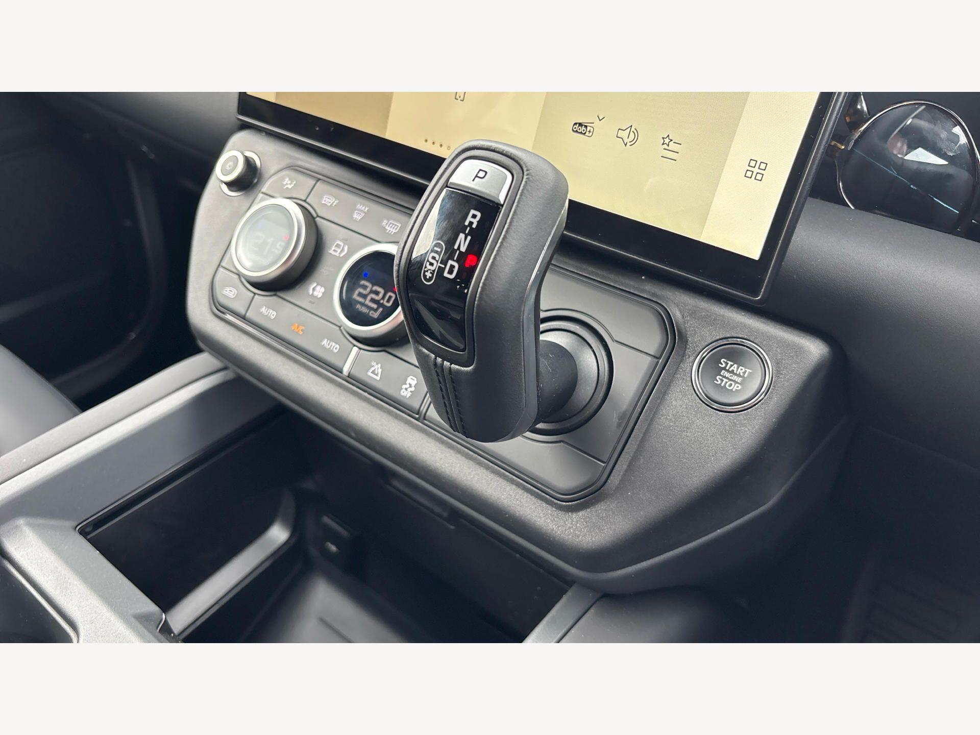 Land Rover Defender view 16