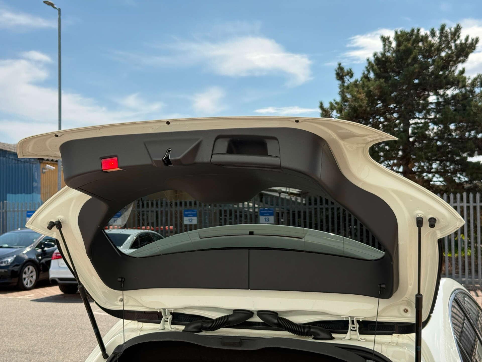 Mercedes-Benz A Class view 33