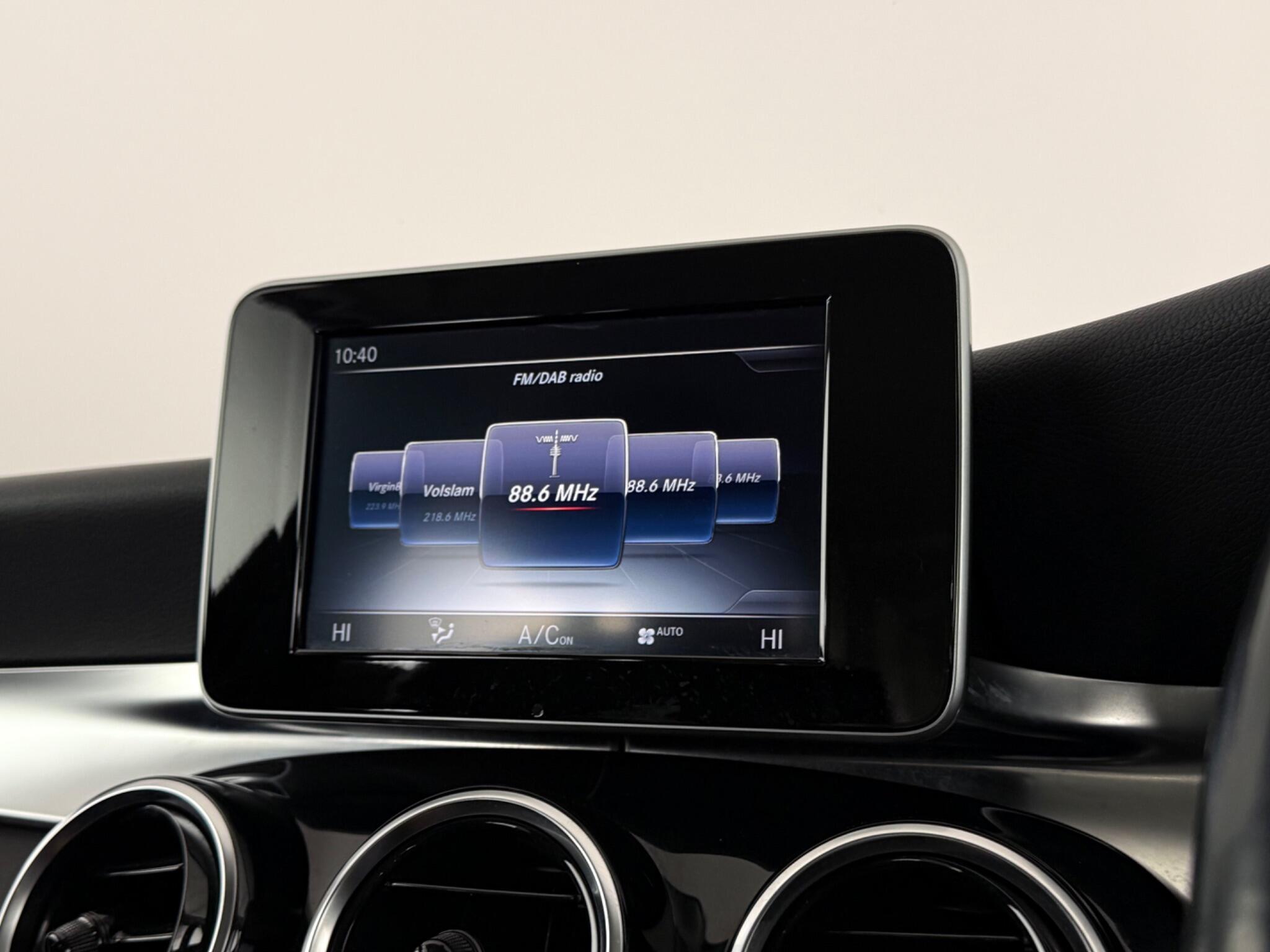 Mercedes-Benz C-Class view 17