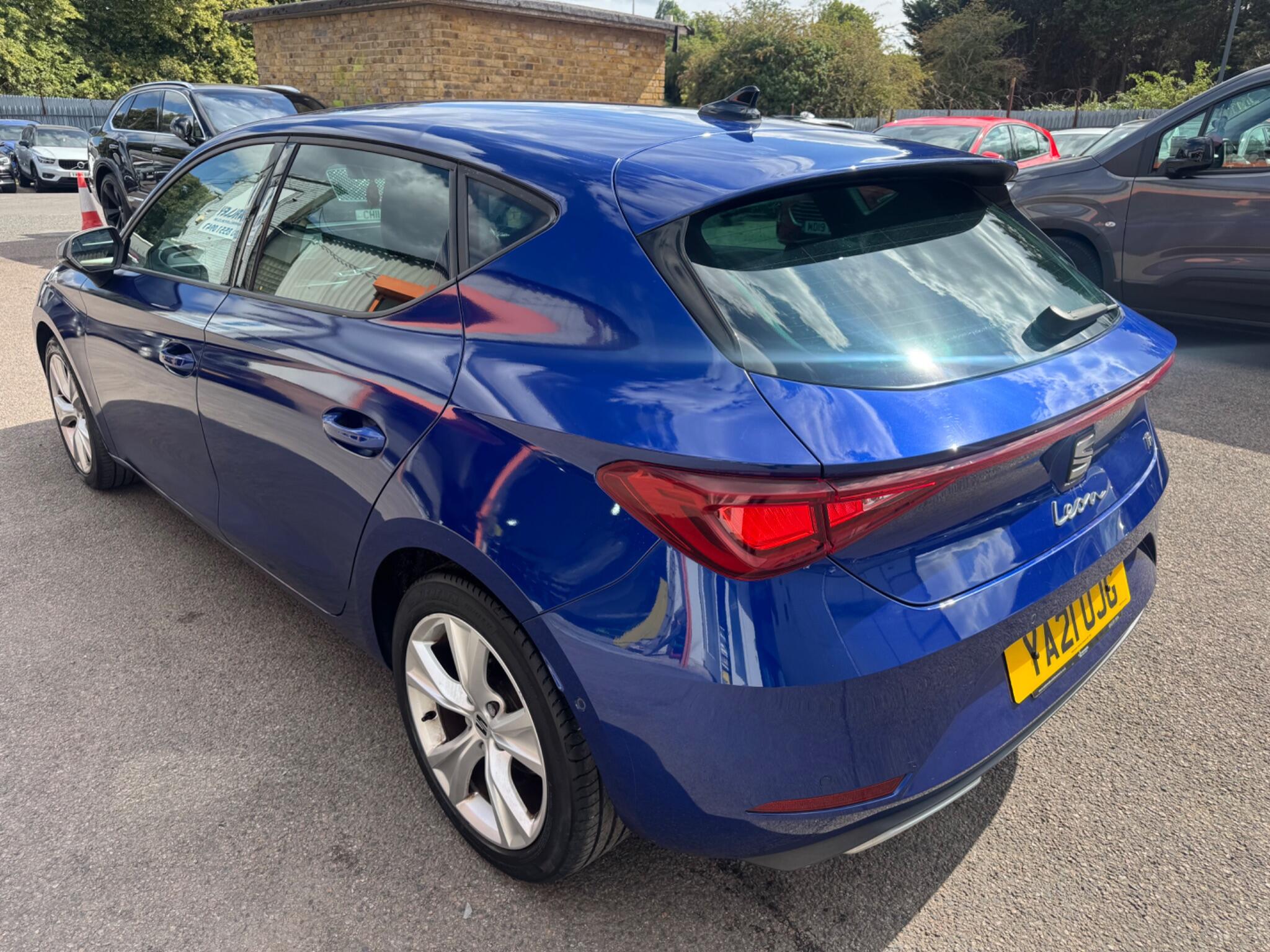 Seat Leon Leon view 3