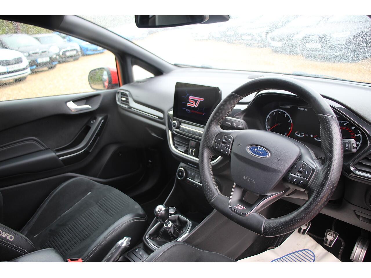 Ford Fiesta view 13