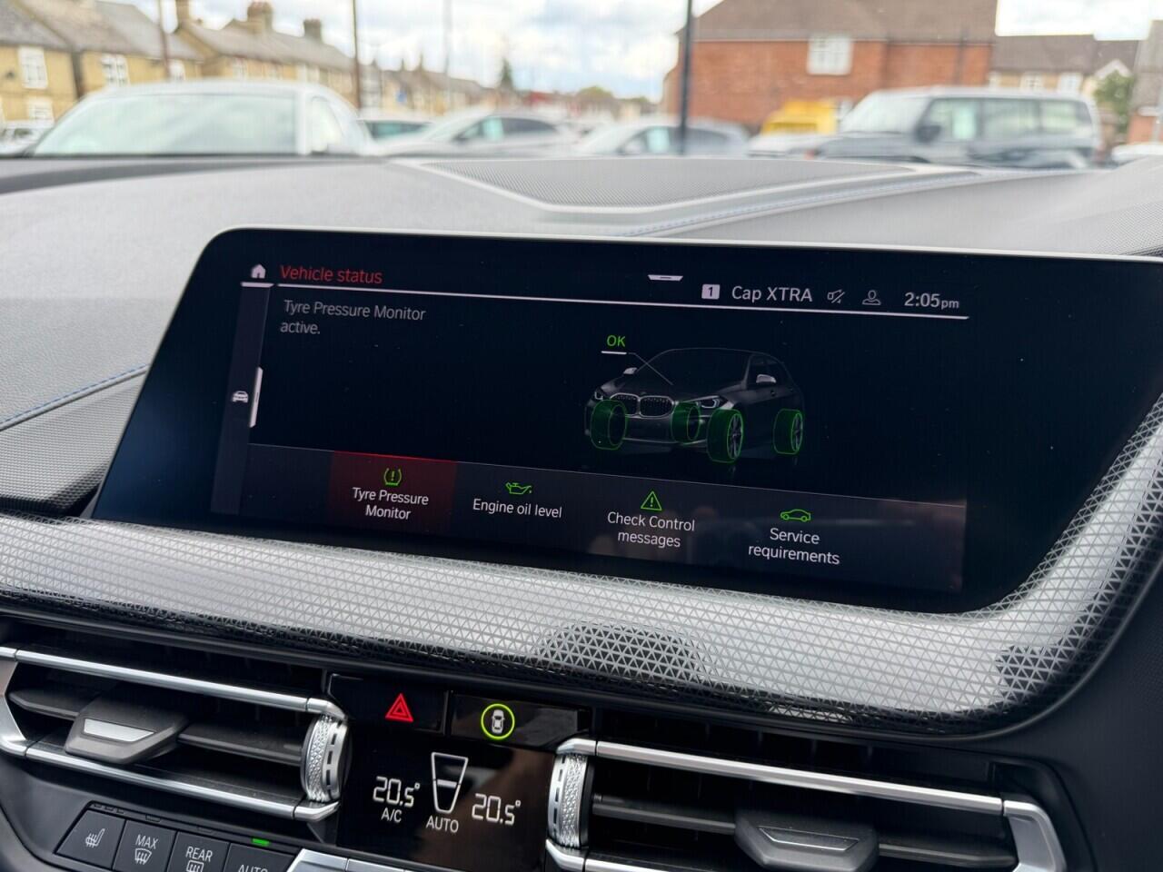 BMW 1 Series view 25