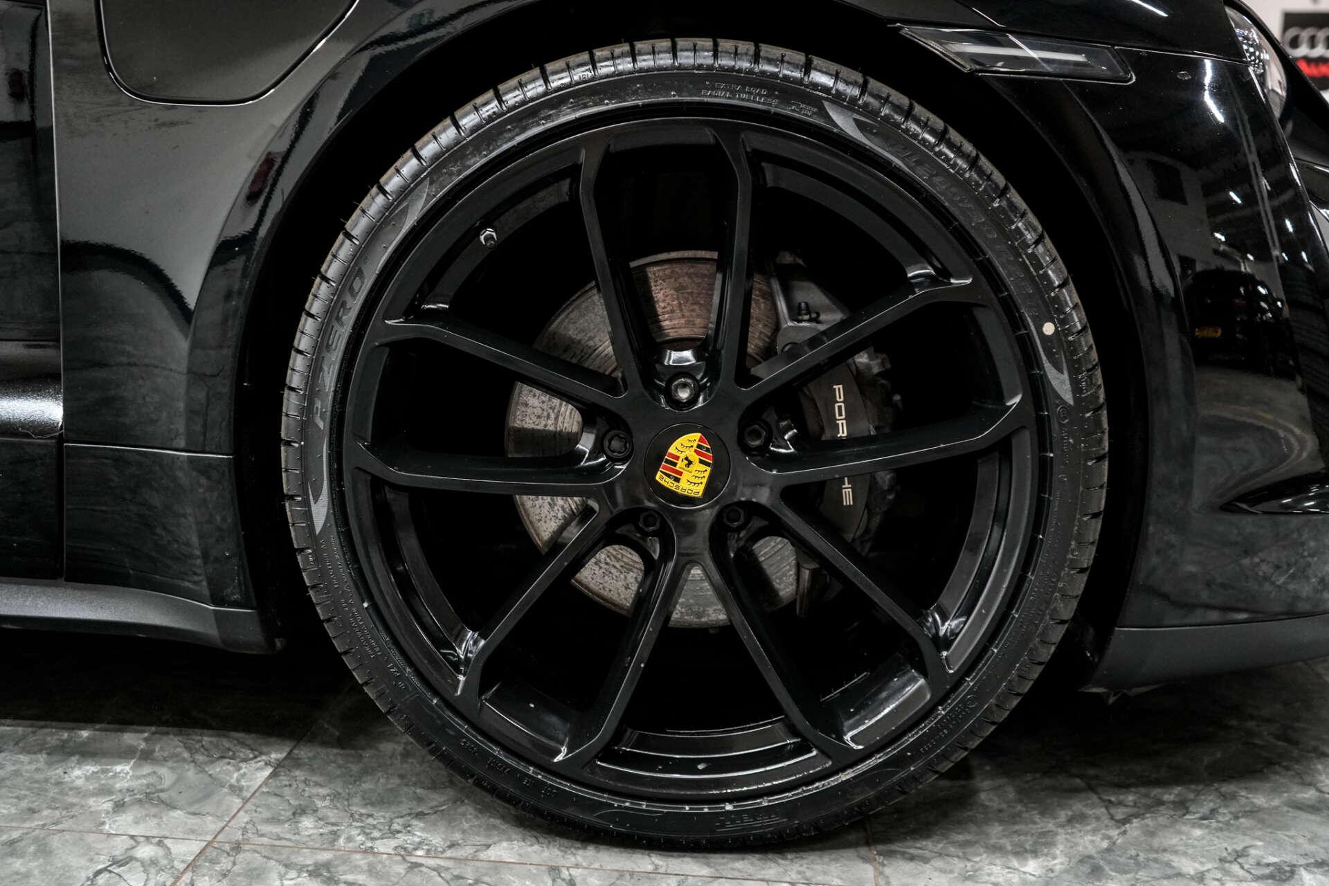 Porsche Taycan view 7