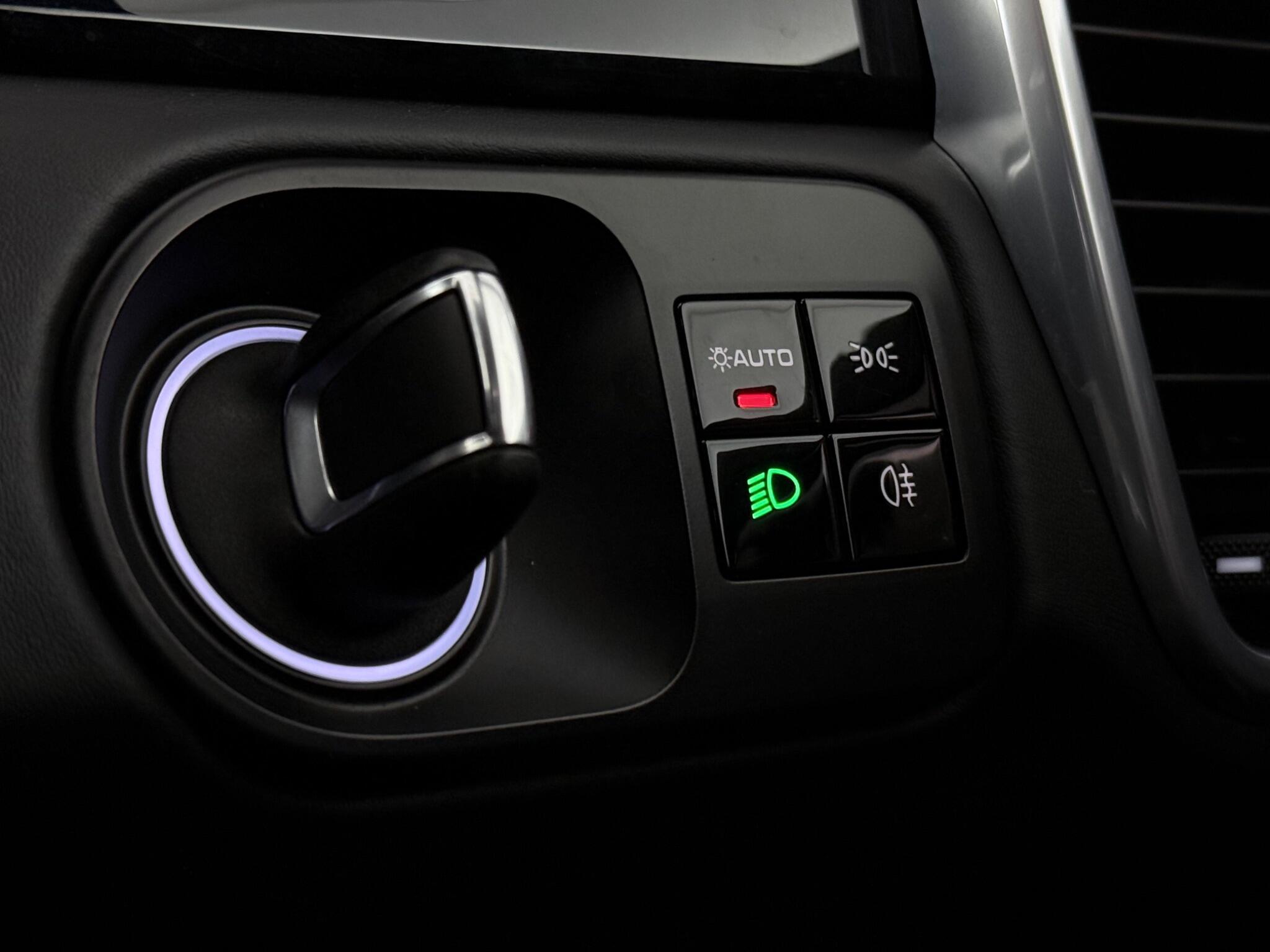 Porsche Cayenne view 29